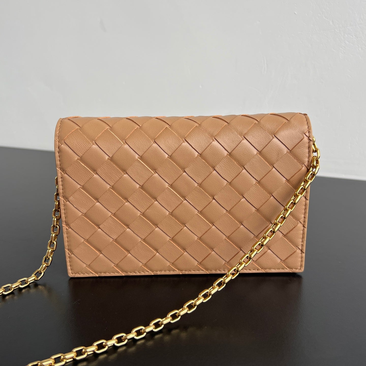 BV 26s Andiamo Pouch Beige Intrecciato Leather 291438
