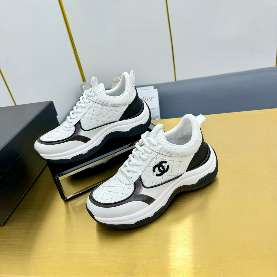 CC 26s Metallic Casual Sneakers White Black Mesh Leather 981387