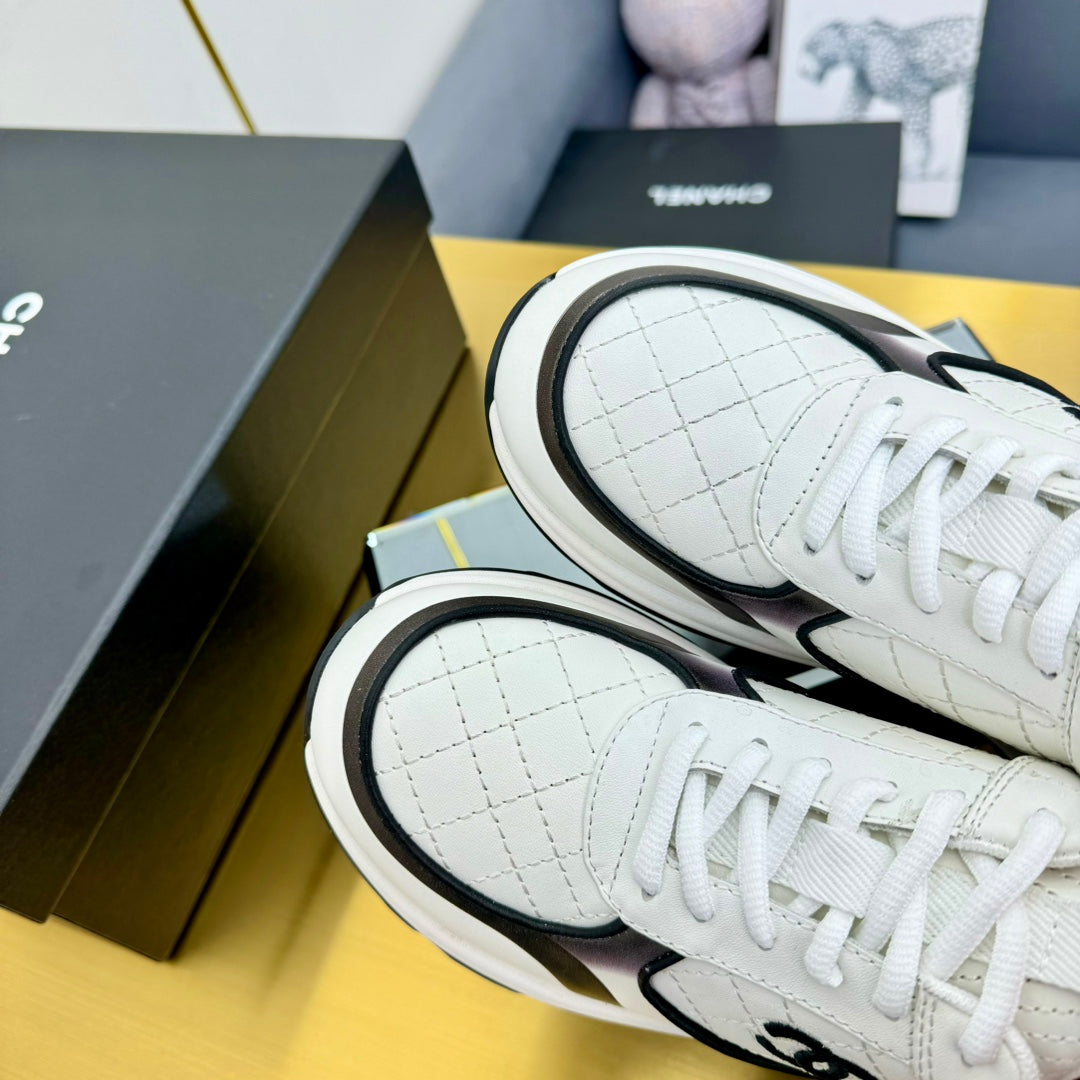 CC 26s Metallic Casual Sneakers White Black Mesh Leather 981387
