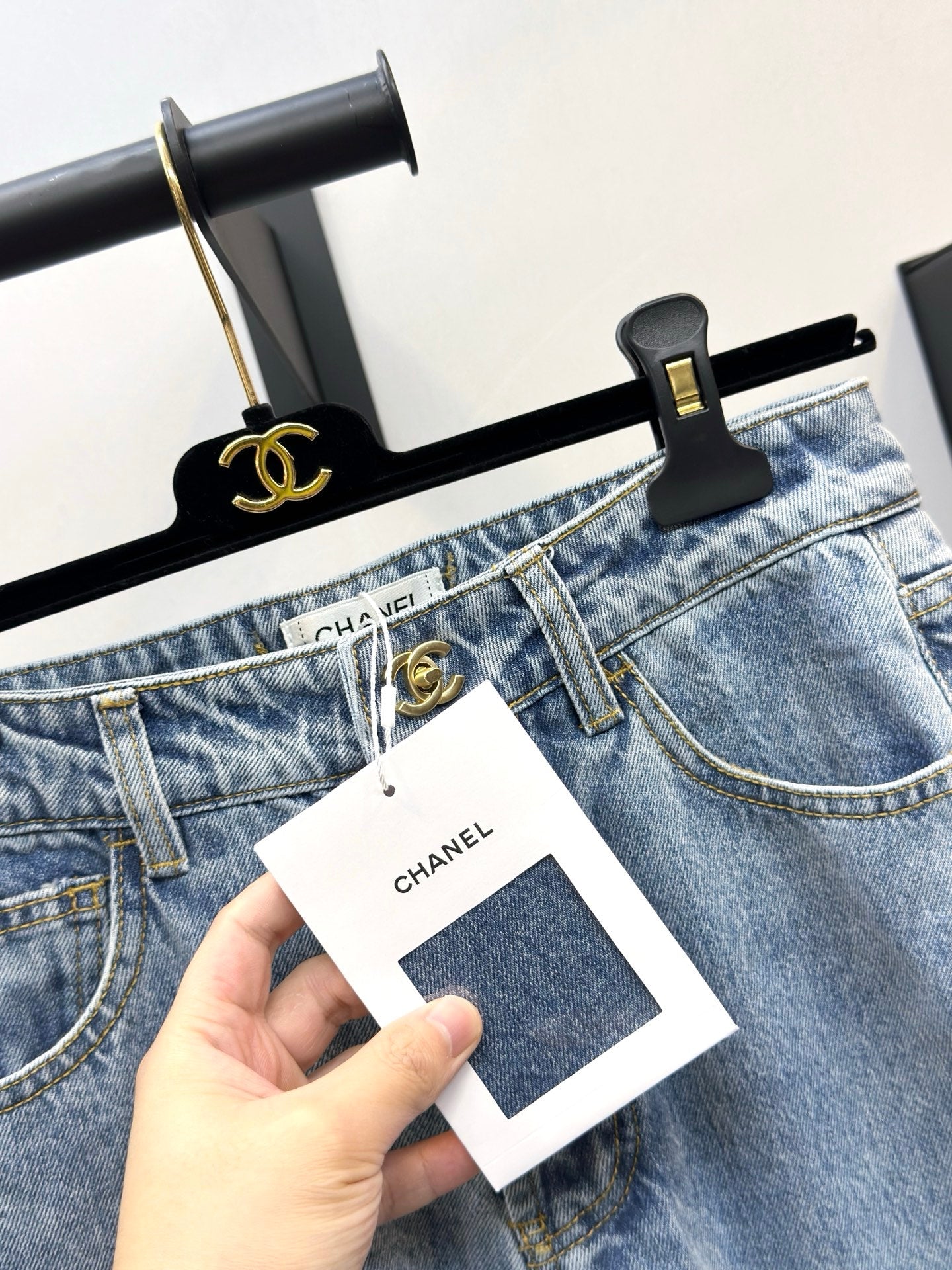 CC 26s Twist-Button Straight-Leg Jeans Washed Blue Denim 397722
