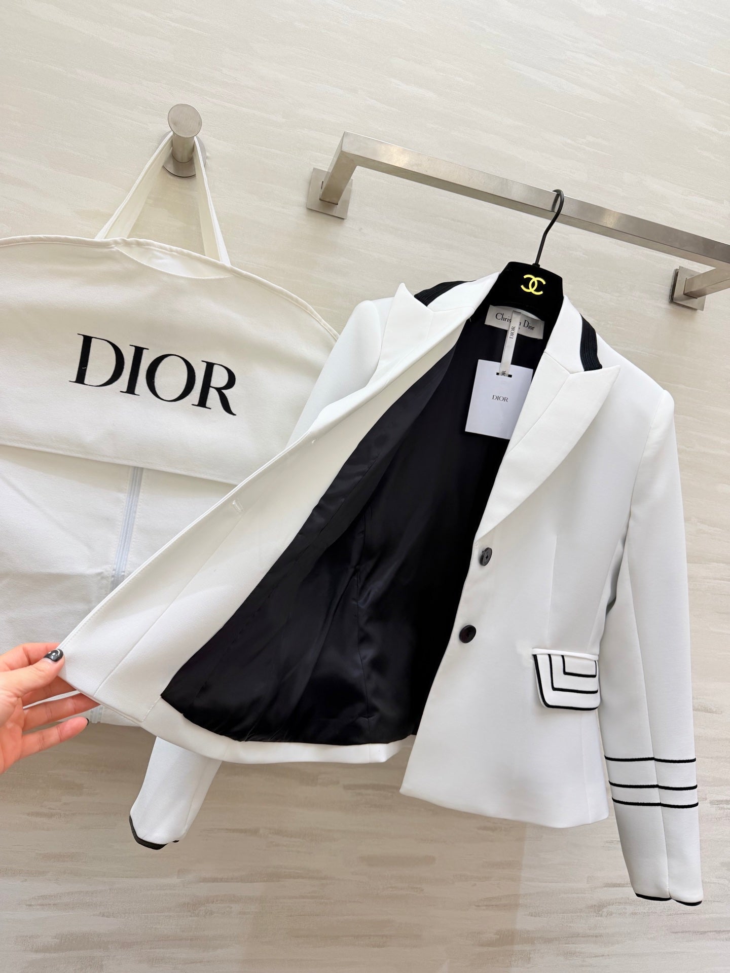 CD 26s Short Blazer White Wool Blend Fabric 855447