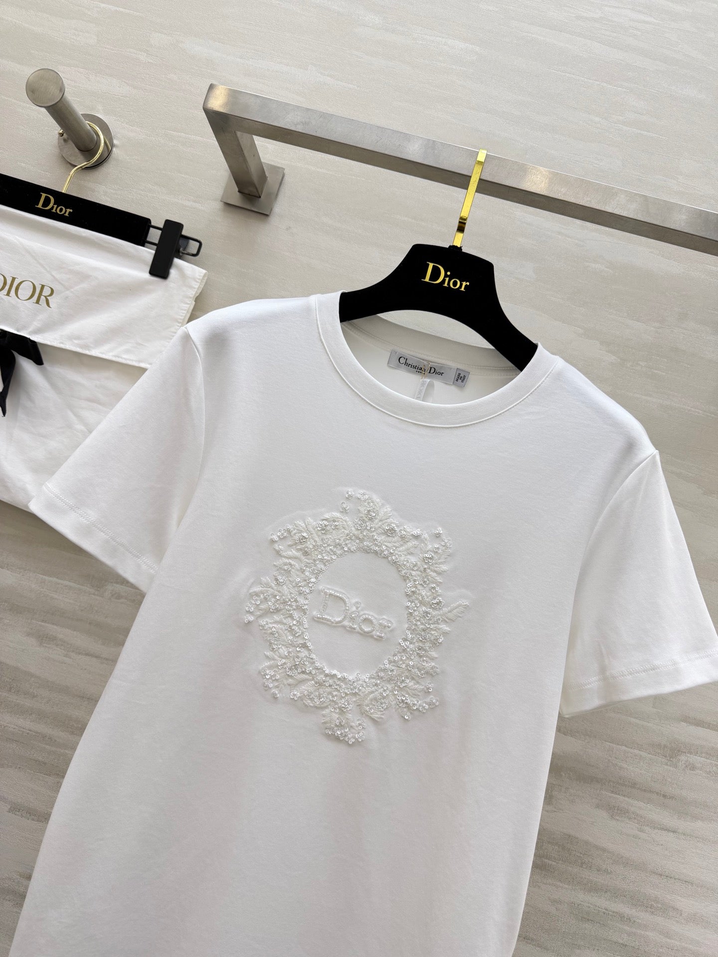 CD 26s T-shirt 3D Hand-Beaded White Cotton 363655