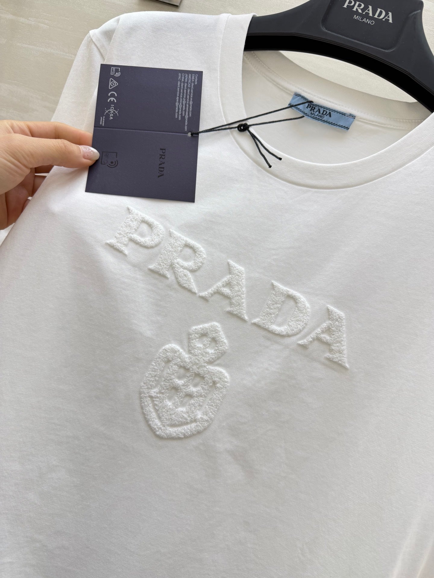 Prada 26s Short-Sleeve T-Shirt White Cotton 363645