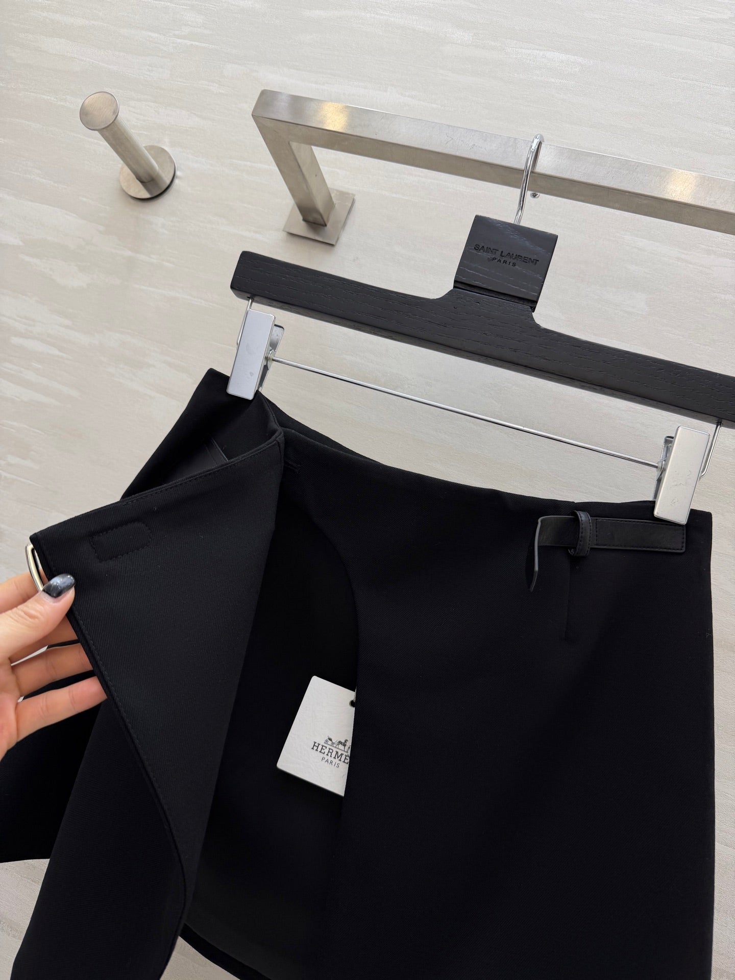 HM 26s Short Skirt Black Cashmere Leather 363599