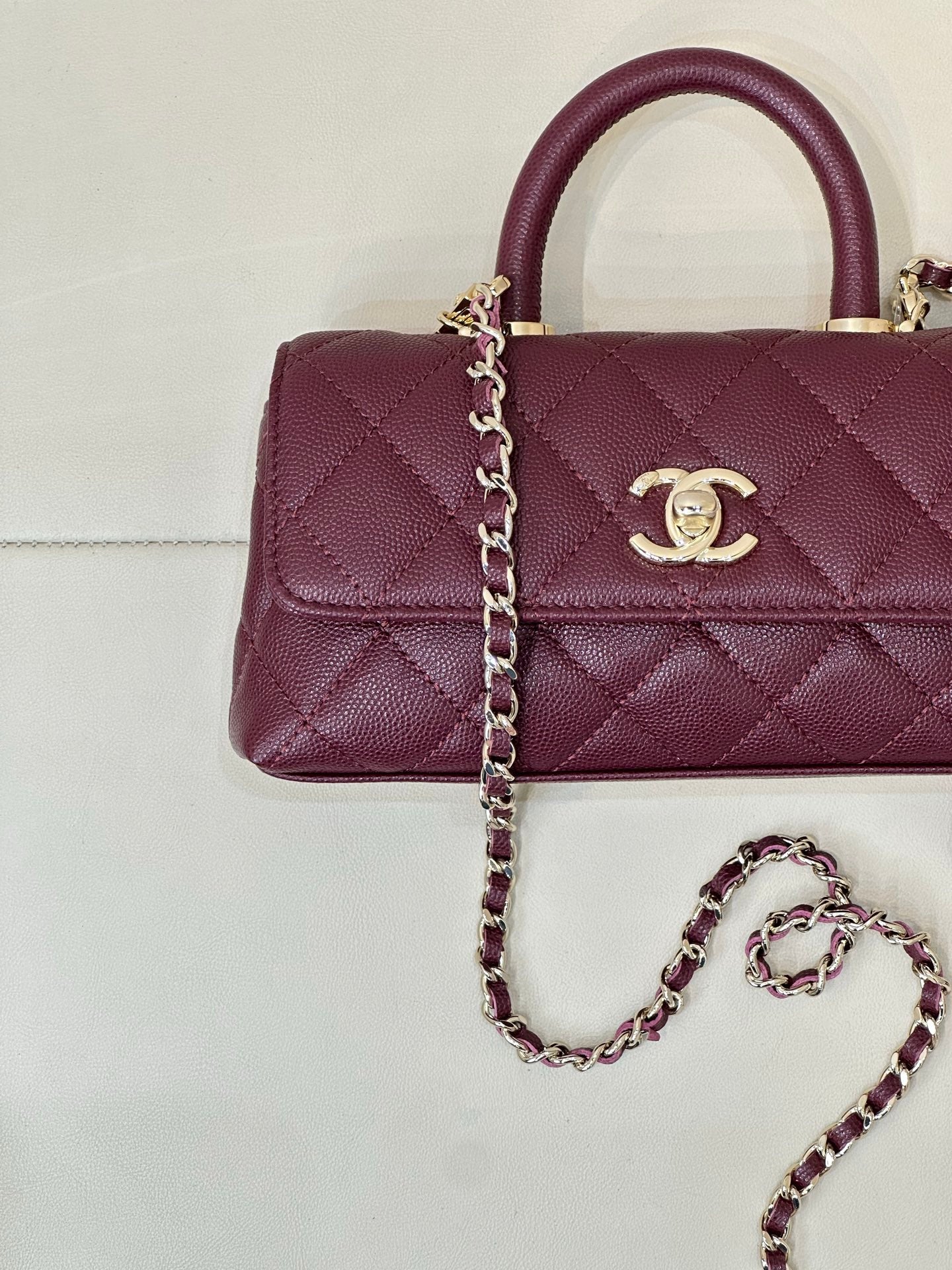 CC 5285 Coco Handle Bag 25cm Burgundy Caviar Leather