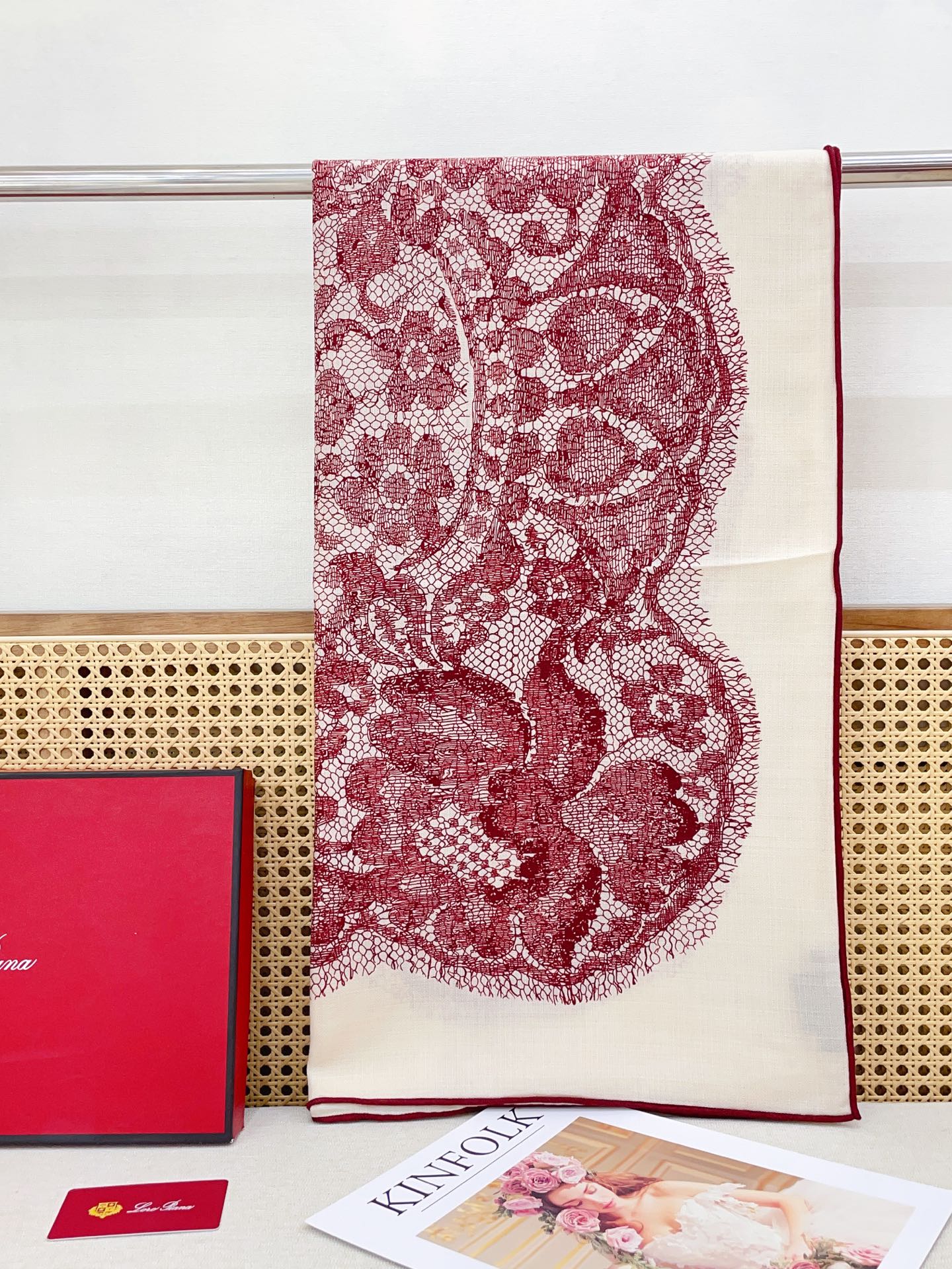 Loro Piana Double-sided Scarf  Red White Floral Patterned Cashmere Silk 150382