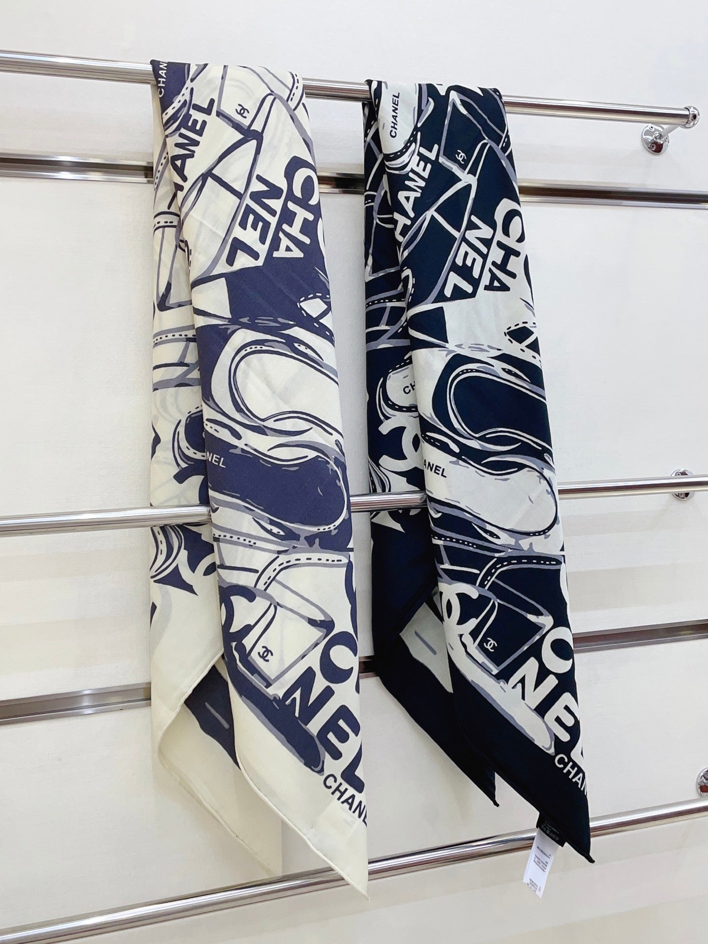CC Double-Sided  Scarf 140cm  Navy White Silk Cashmere 150385