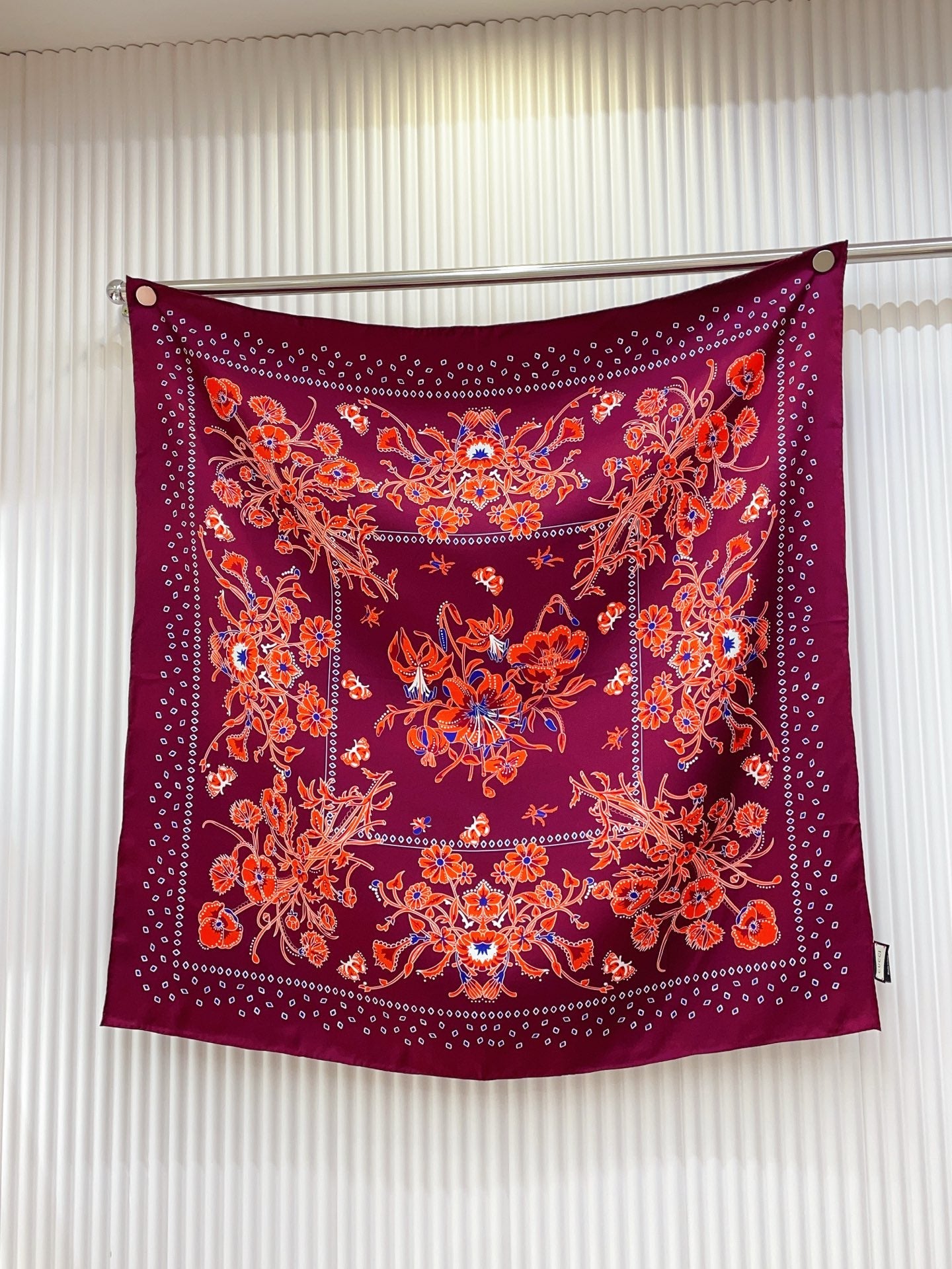 GG Scarf 90x90cm Wine Red Colorful Silk Twill 209920