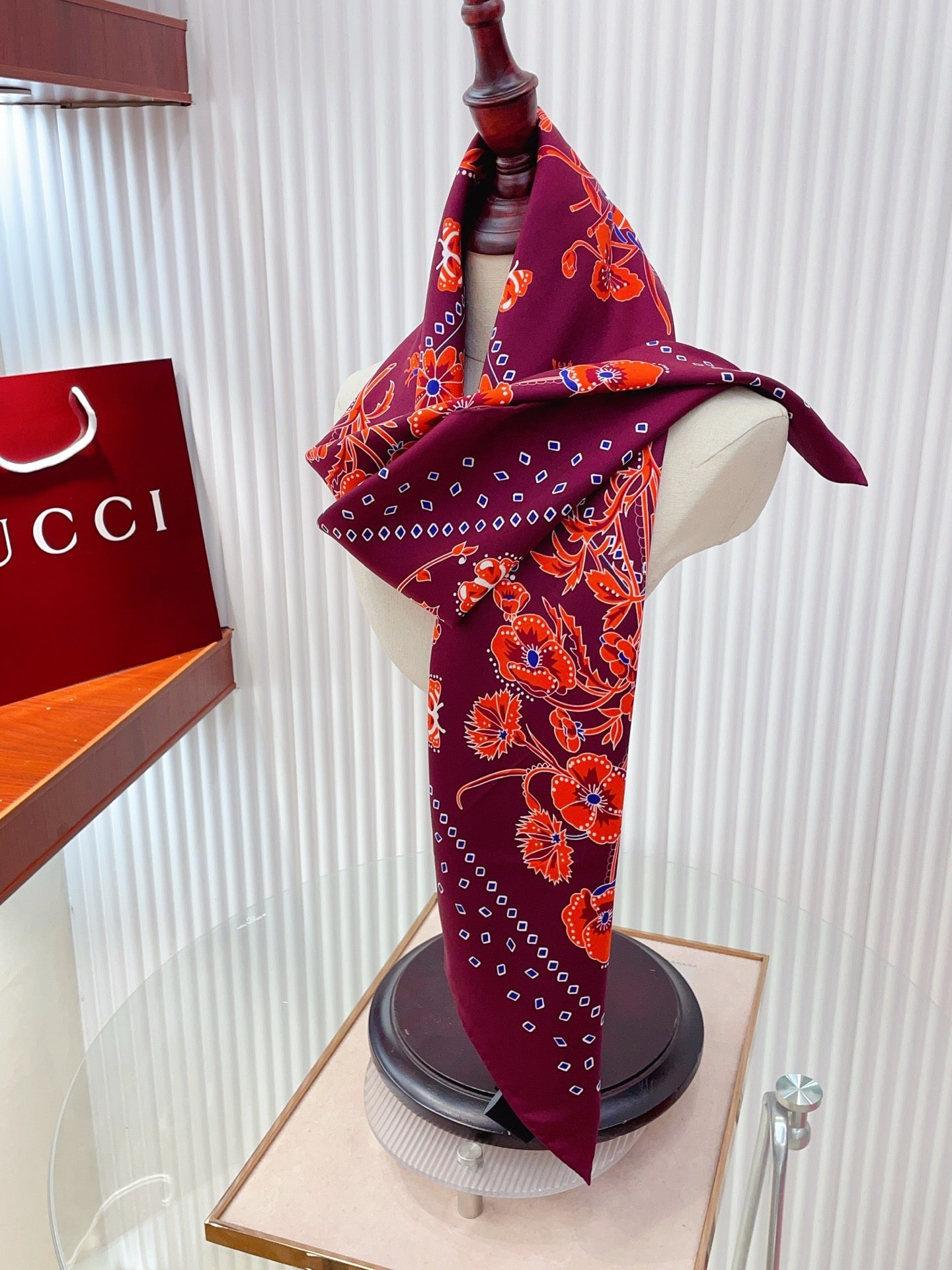 GG Scarf 90x90cm Wine Red Colorful Silk Twill 209920