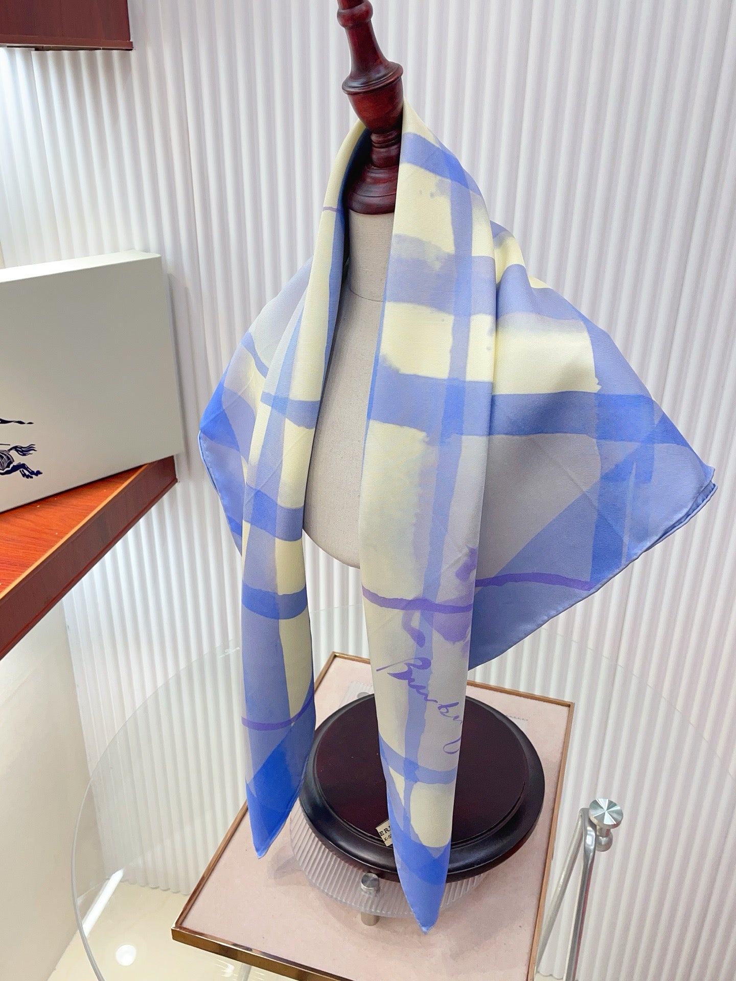 Burberry Watercolour Scarf 90x90 Blue Colorful Twill Silk 223487