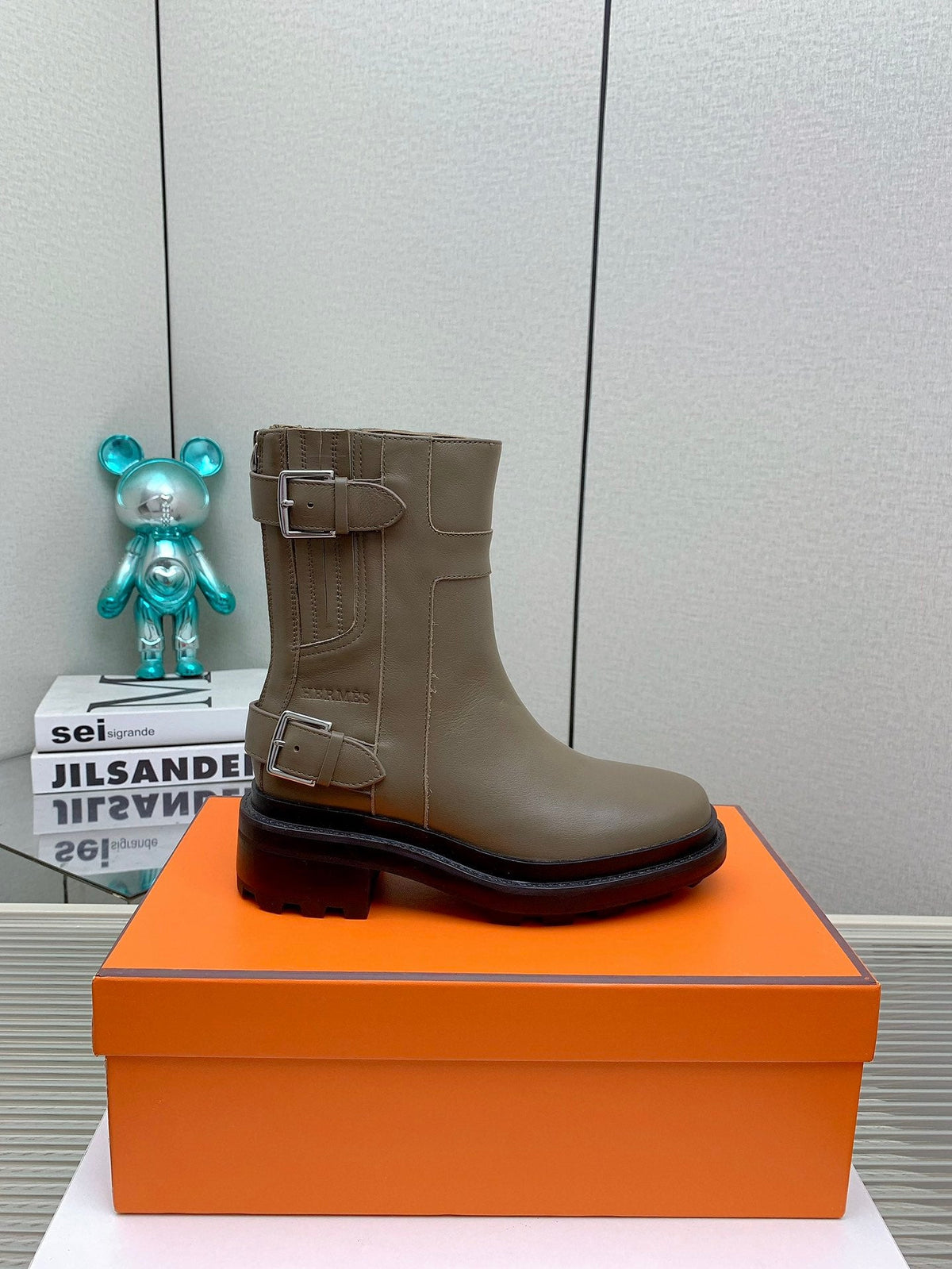 HM 26s Jaime Ankle Boots Khaki Leather 160384