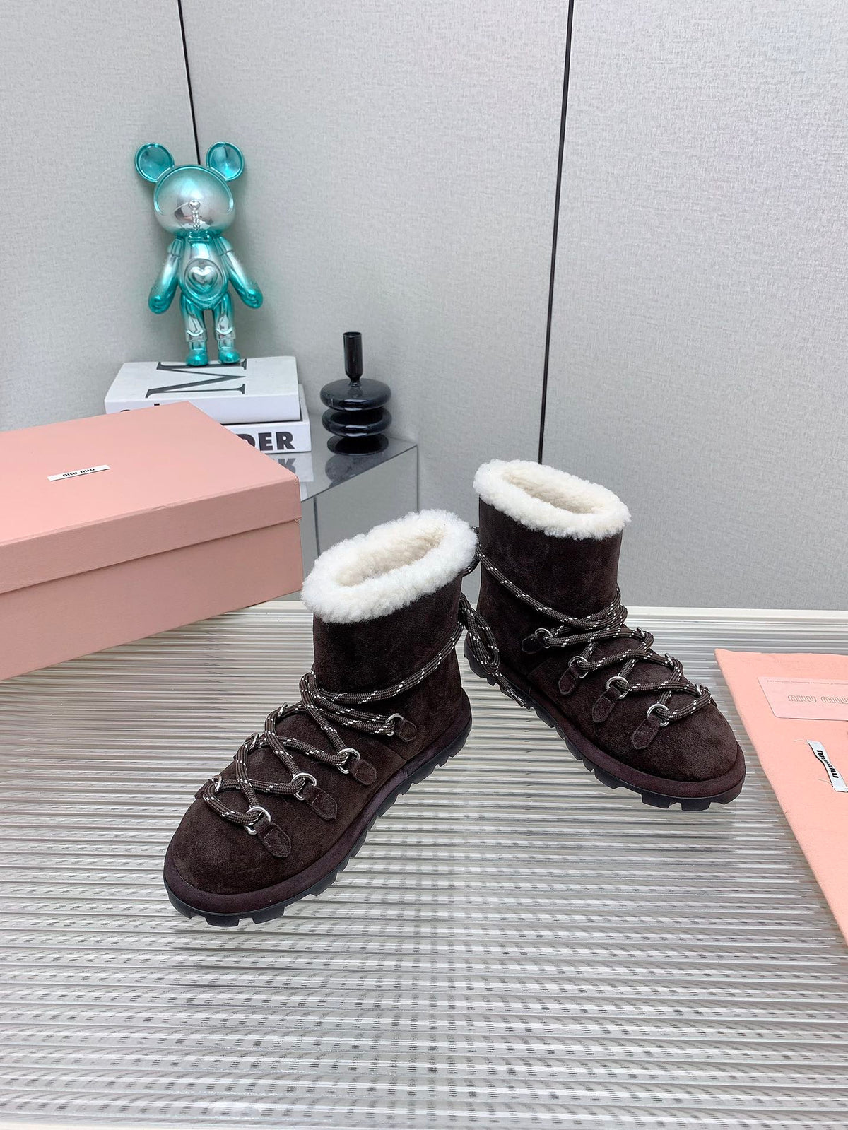 Miu 26s Suede Shearling Snow Boots Brown 160280