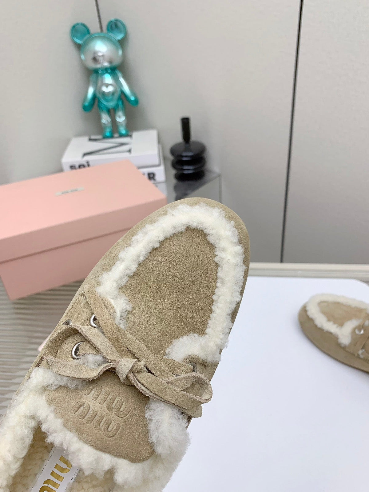 Miu 26s Suede Shearling Moccasin Loafers Khaki 160282