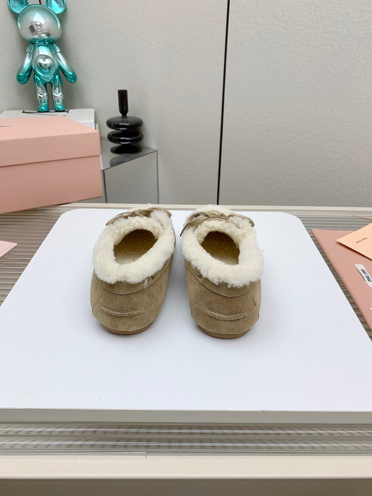 Miu 26s Suede Shearling Moccasin Loafers Khaki 160282