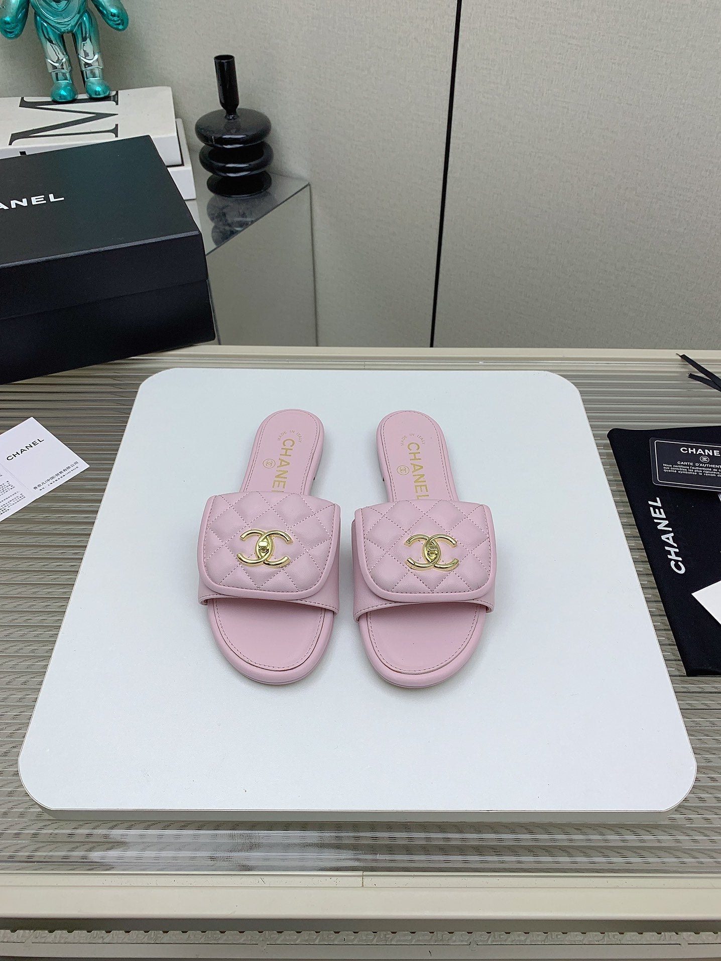 CC Slippers In Light Pink Quilted Lambskin 148965