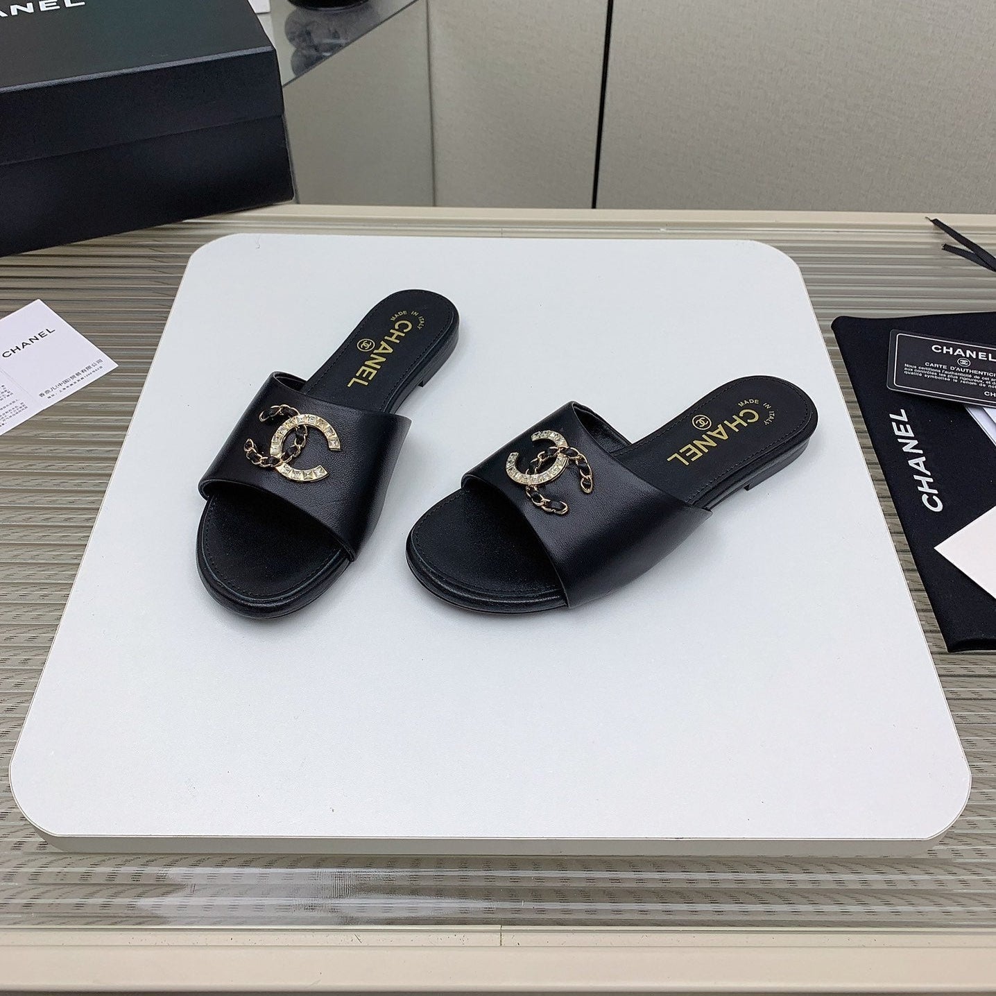 CC Slippers In Black Lambskin 148991