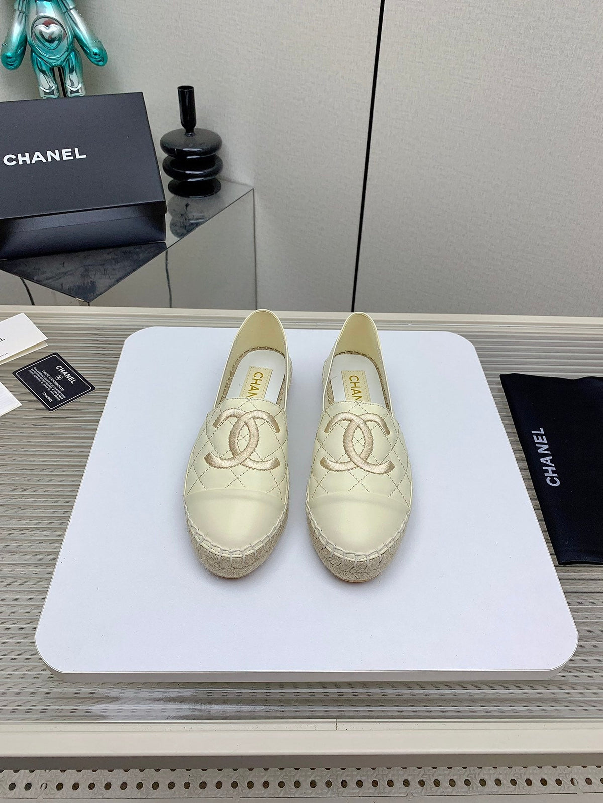 CC 26s Espadrilles Flats Beige Lambskin Leather 163528