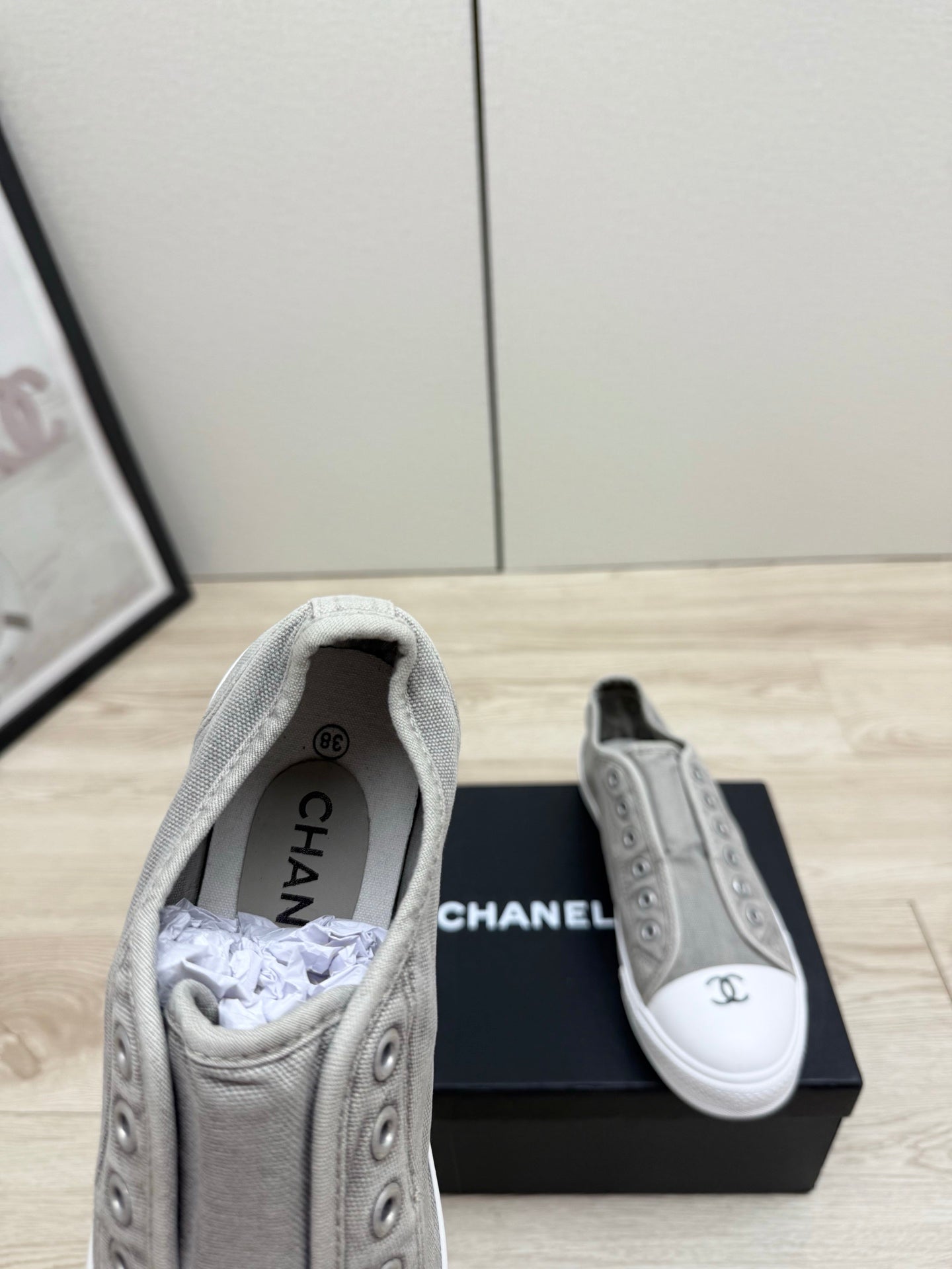 CC 26s Laceless Sneakers White Grey Canvas Rubber 940855