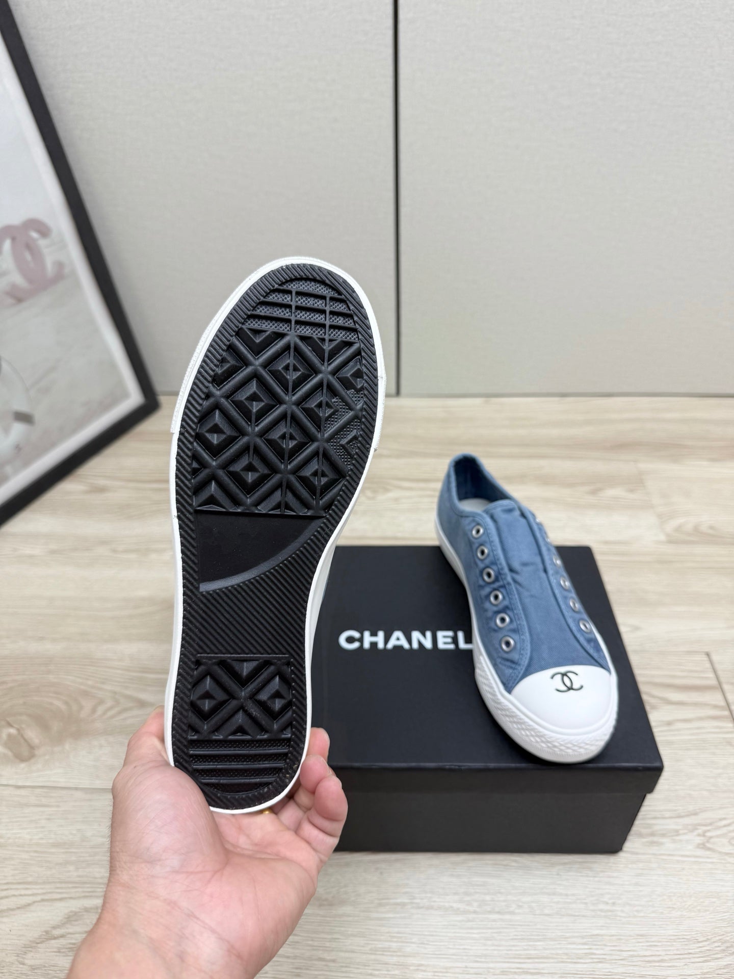 CC 26s Laceless Sneakers White Blue Canvas Rubber 940857