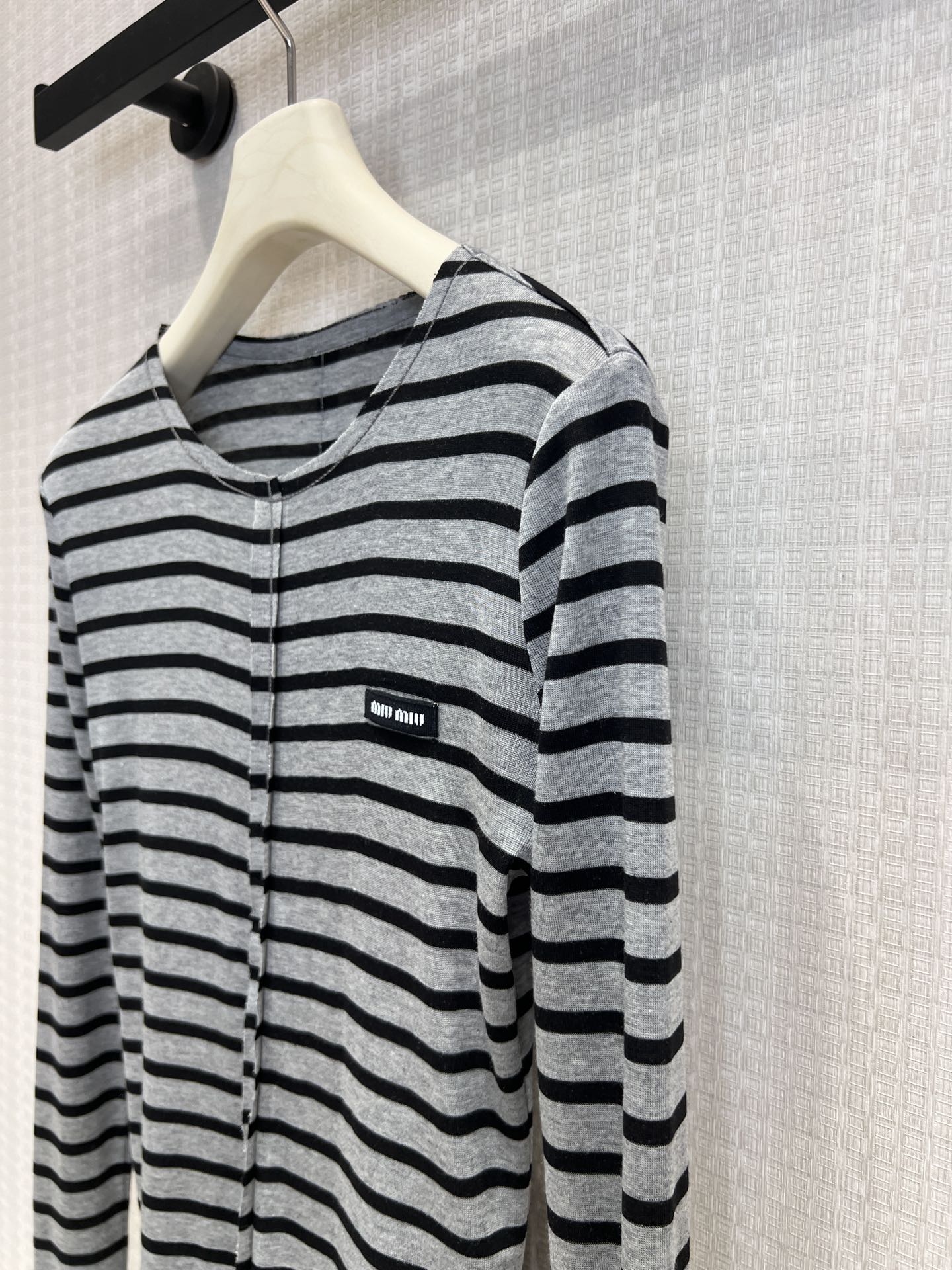 Miu 26s Long-Sleeved Top Black Grey Cotton 370124