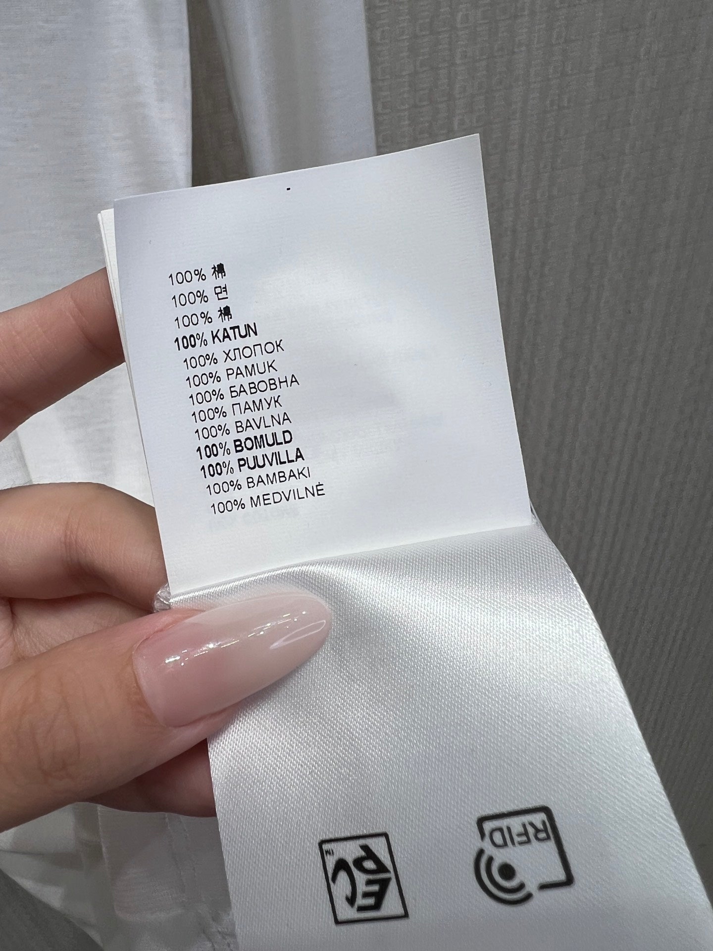 Miu 26s Thin Long-Sleeve T-Shirt White Cotton 370119