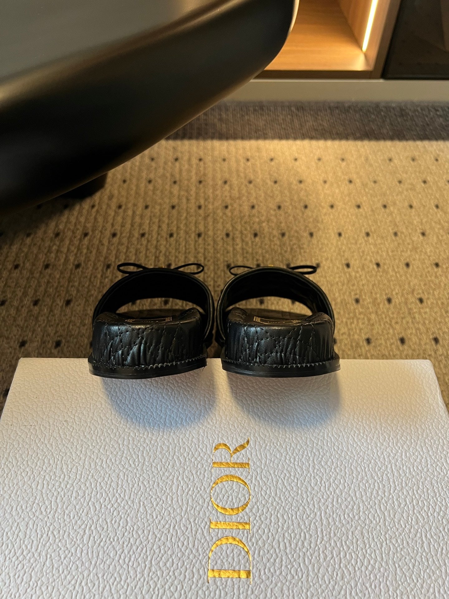 CD 26s Cannage Slides Black Lambskin 820050
