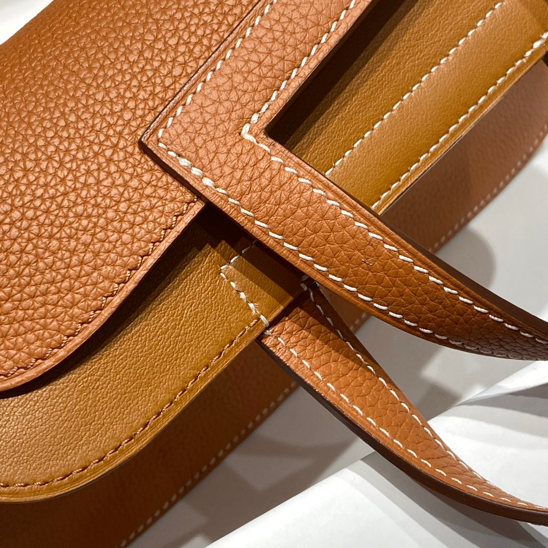 HALZAN 25 HANDLE BAG IN DULL ORANGE GRAINED CALFSKIN