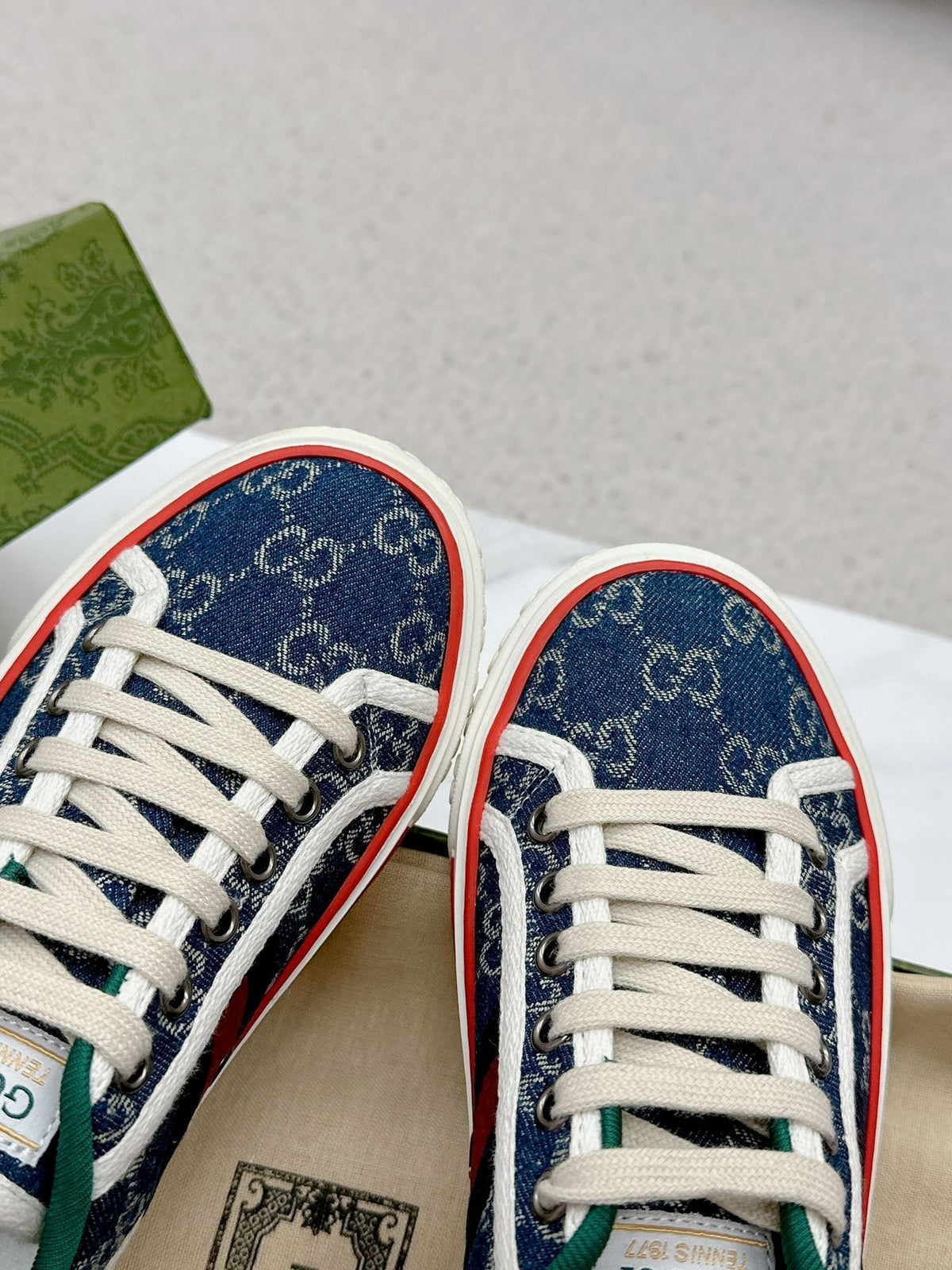 Gucci 26s Low Top Sneakers In Blue Denim Style 25
