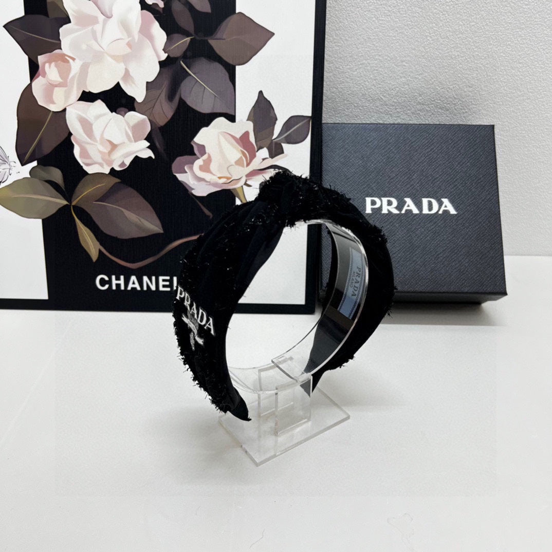 HAIRBAND IN BLACK FABRIC 381468