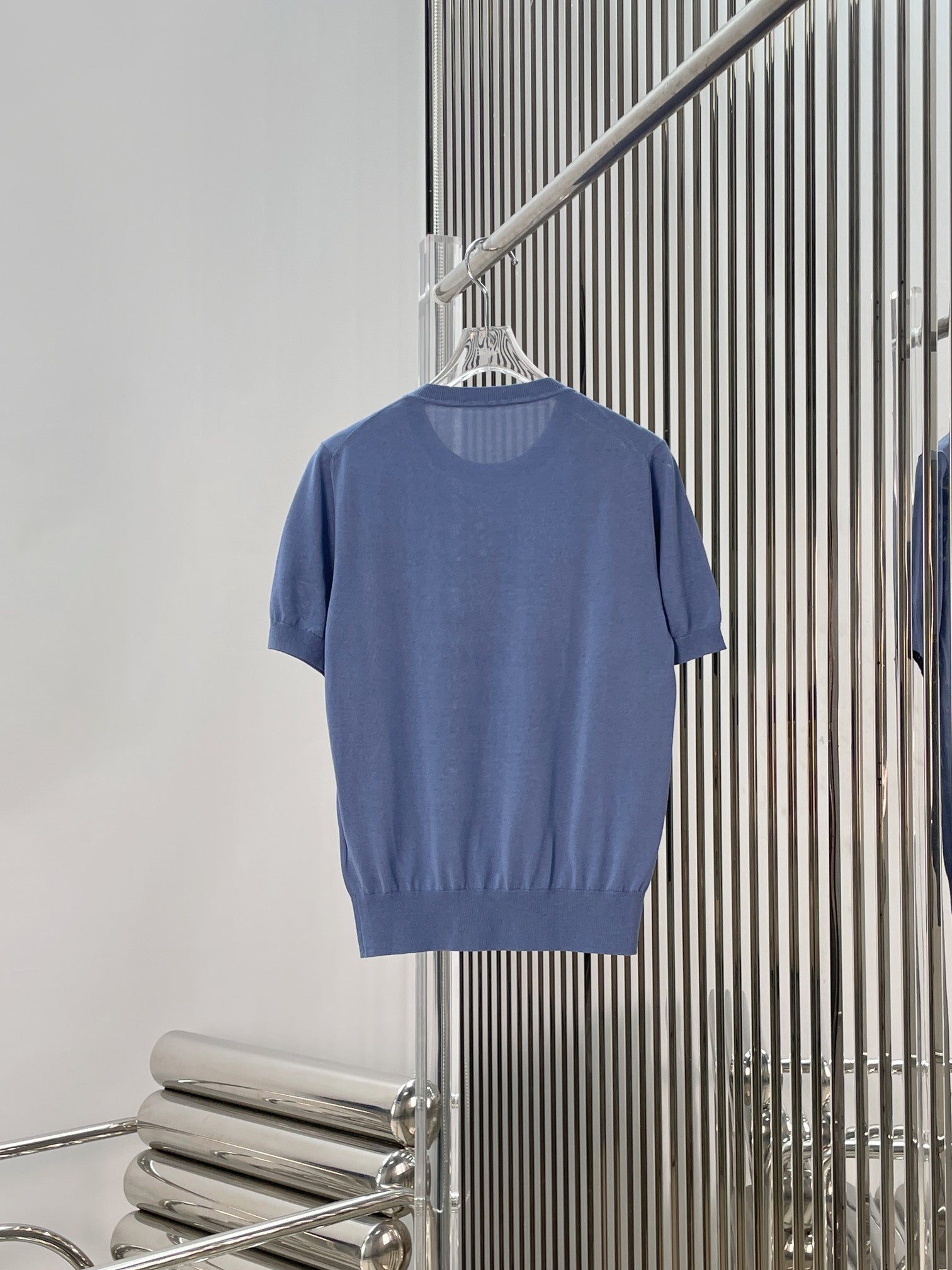 CD Book Cover Short-Sleeved Sweater Blue Silk