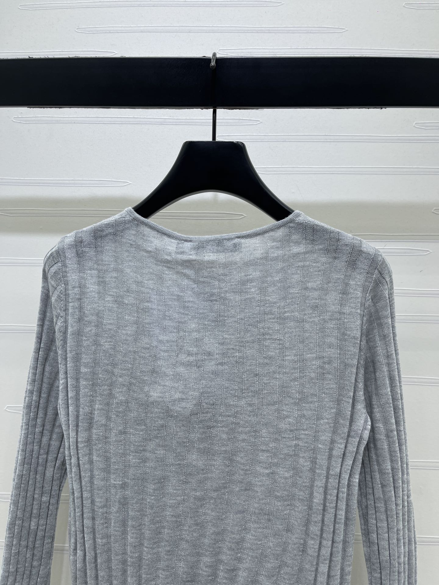 CD 26s Button-Down Knit Long-Sleeved Top 406586