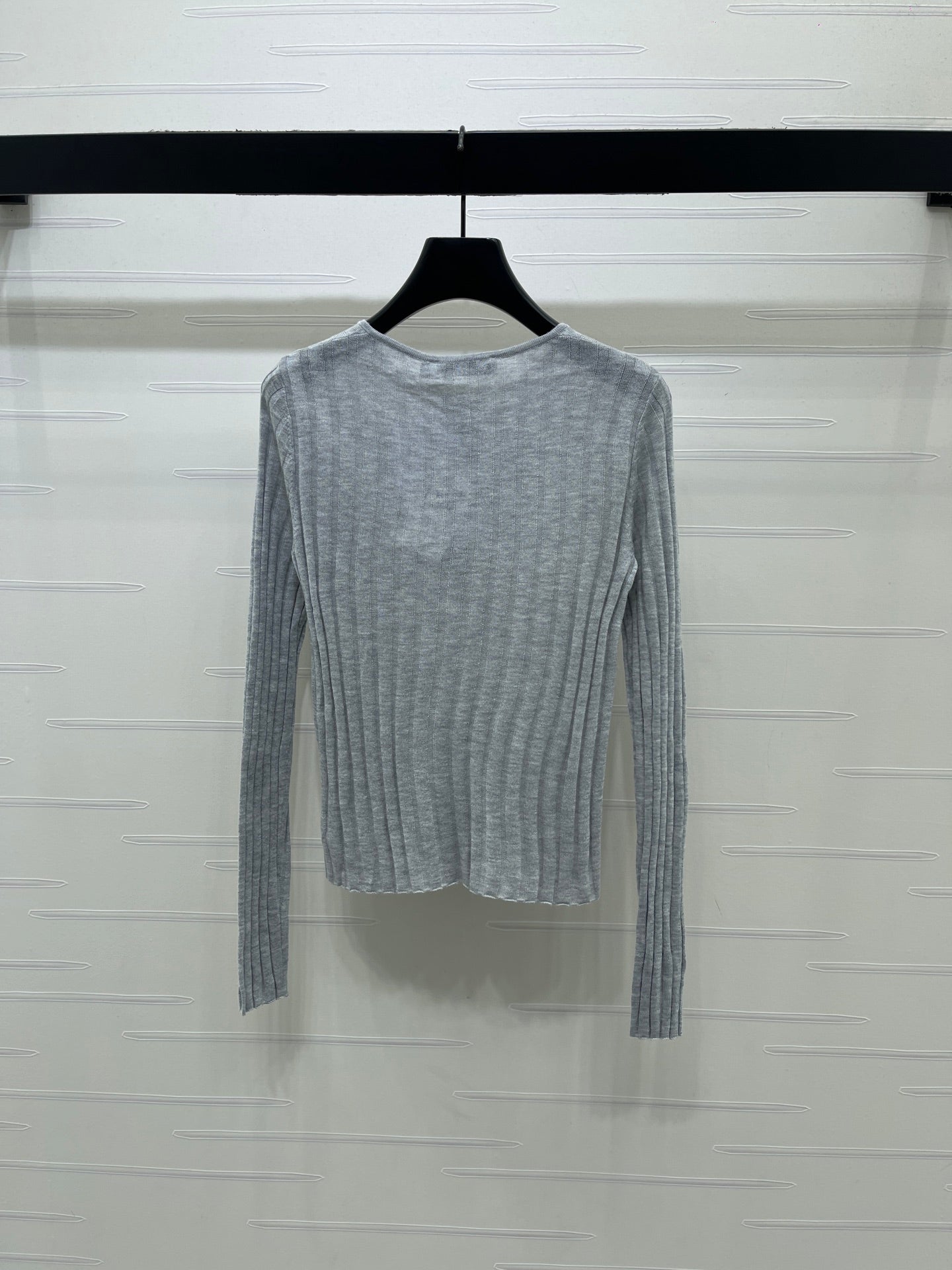 CD 26s Button-Down Knit Long-Sleeved Top 406586