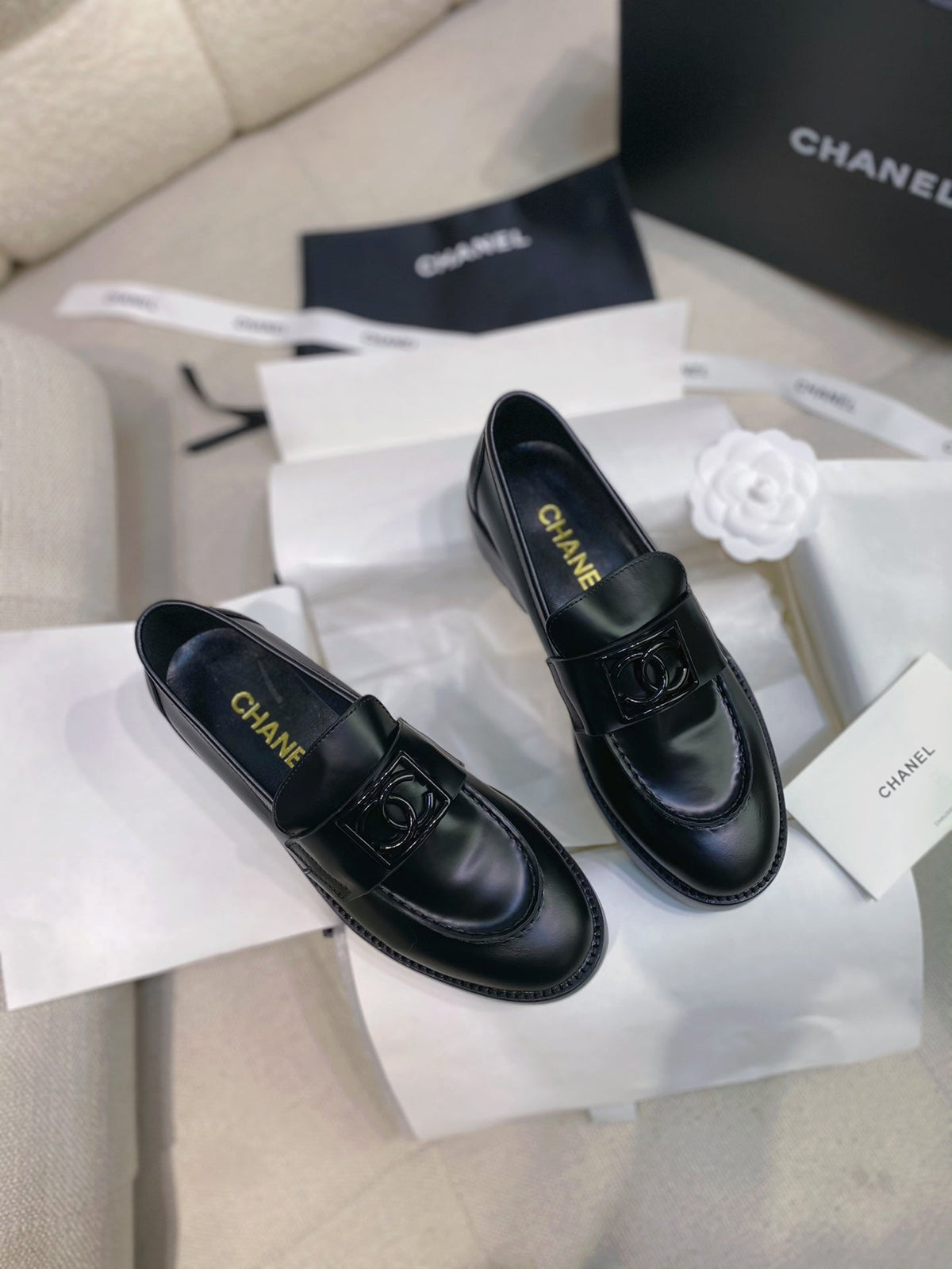 Chanel 26s Loafers Black Smooth Leather 156622