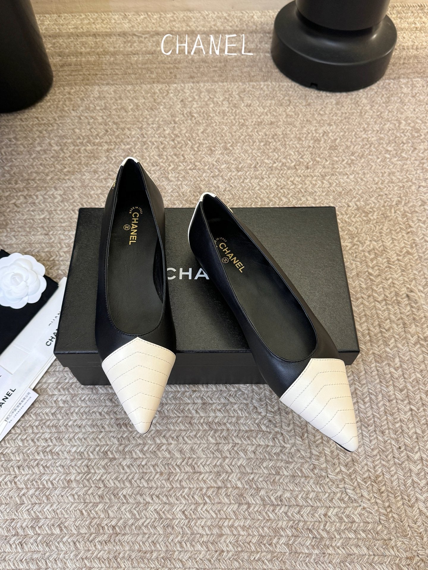 CC 26ss Ballet Flat Black White Lambskin 835690