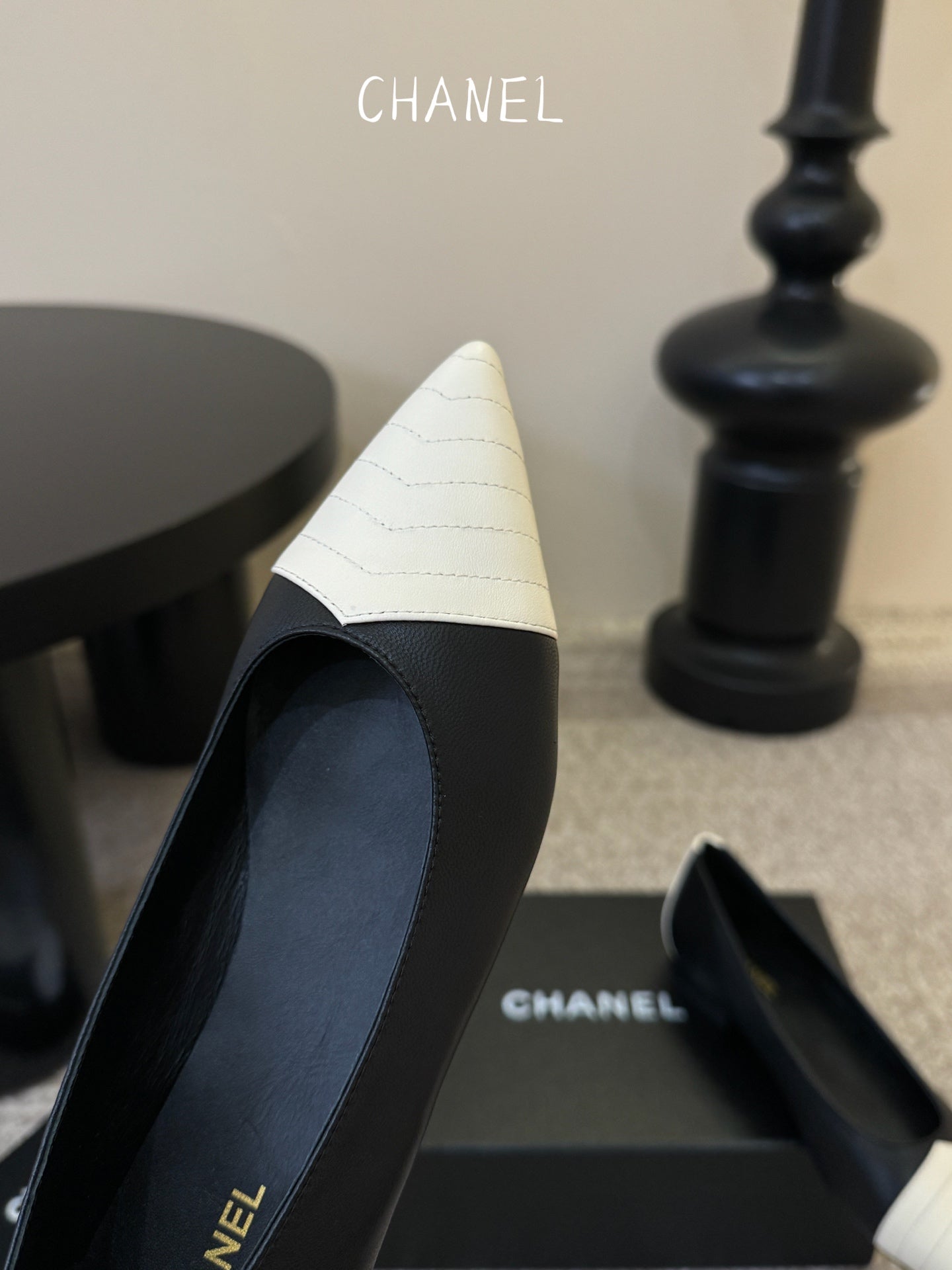 CC 26ss Ballet Flat Black White Lambskin 835690