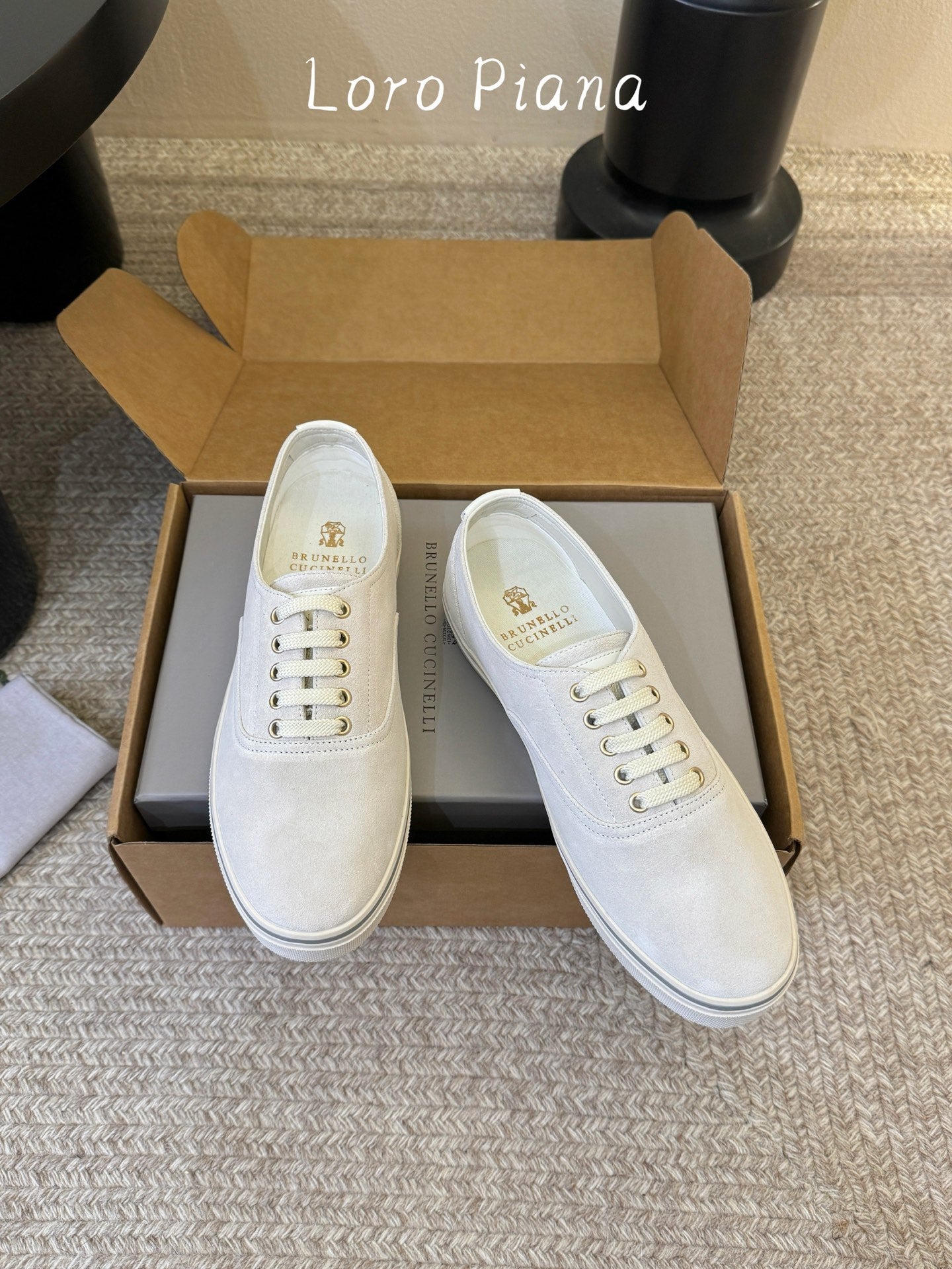 Brunello 26s Lace-Up Sneakers Cream White Suede