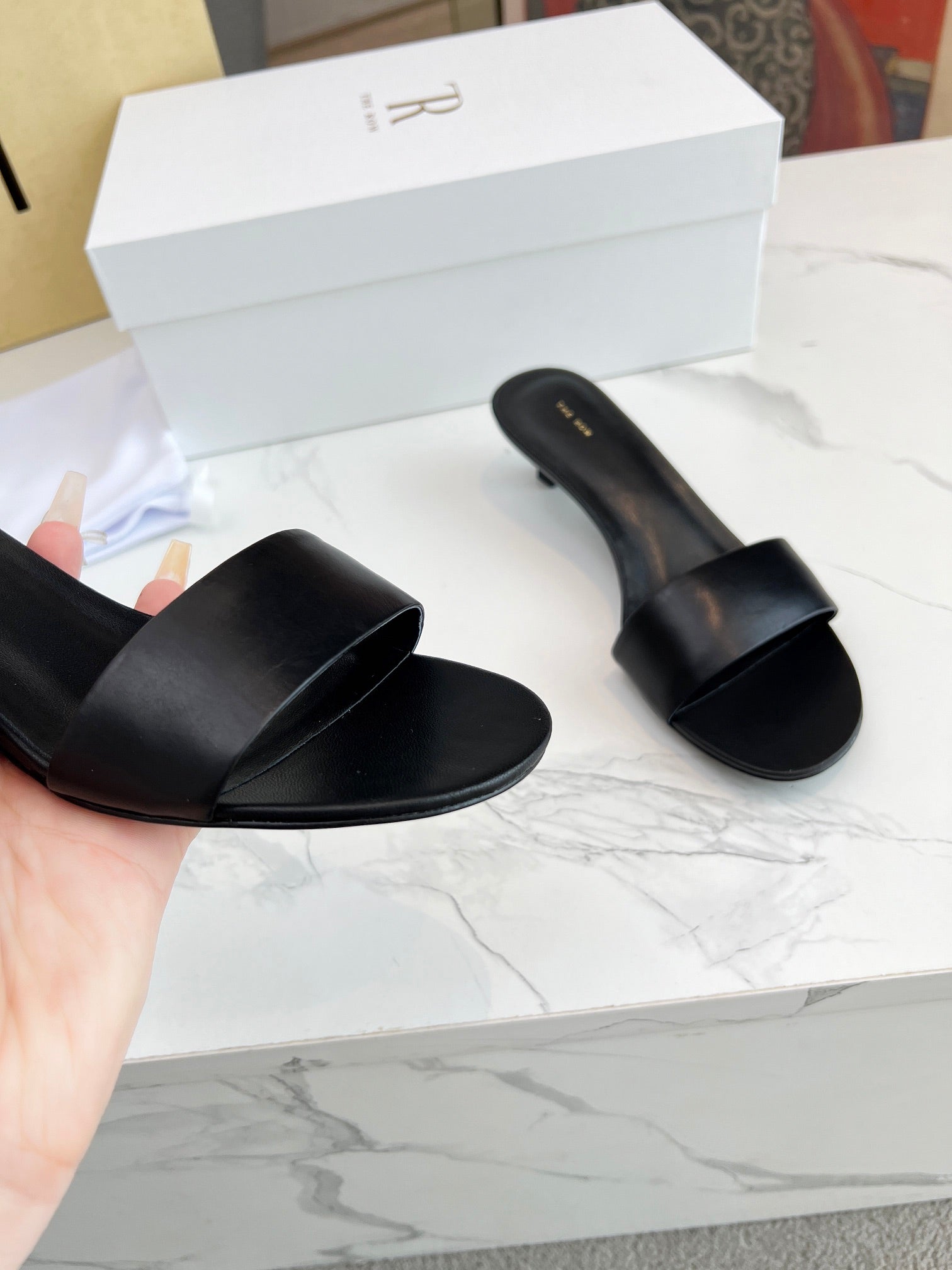 The Row 26s Kitten Heel Slippers Black Lambskin 997838
