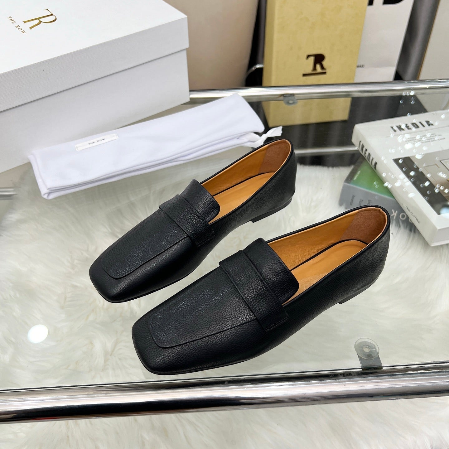 TR Toe Low Mouth Loafer Black Cowhide 832649
