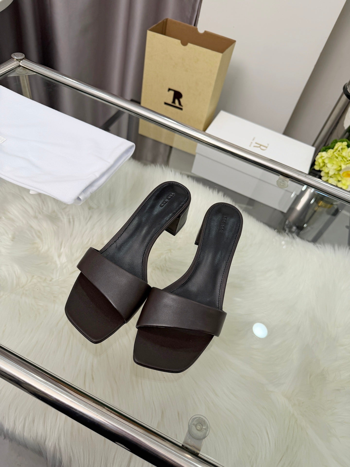 The Row New Chocolate Slide Coffee Lambskin 707565
