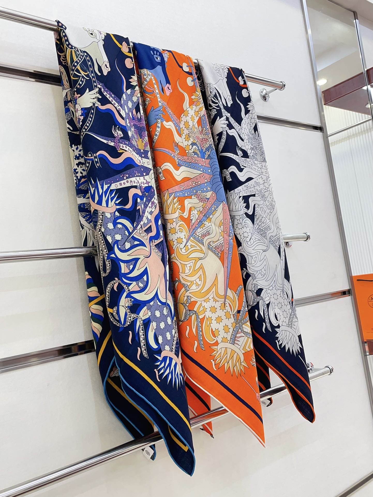 Le Sacre Des Saisons Scarf 140 CM In Colorful Cashmere And Silk 300431