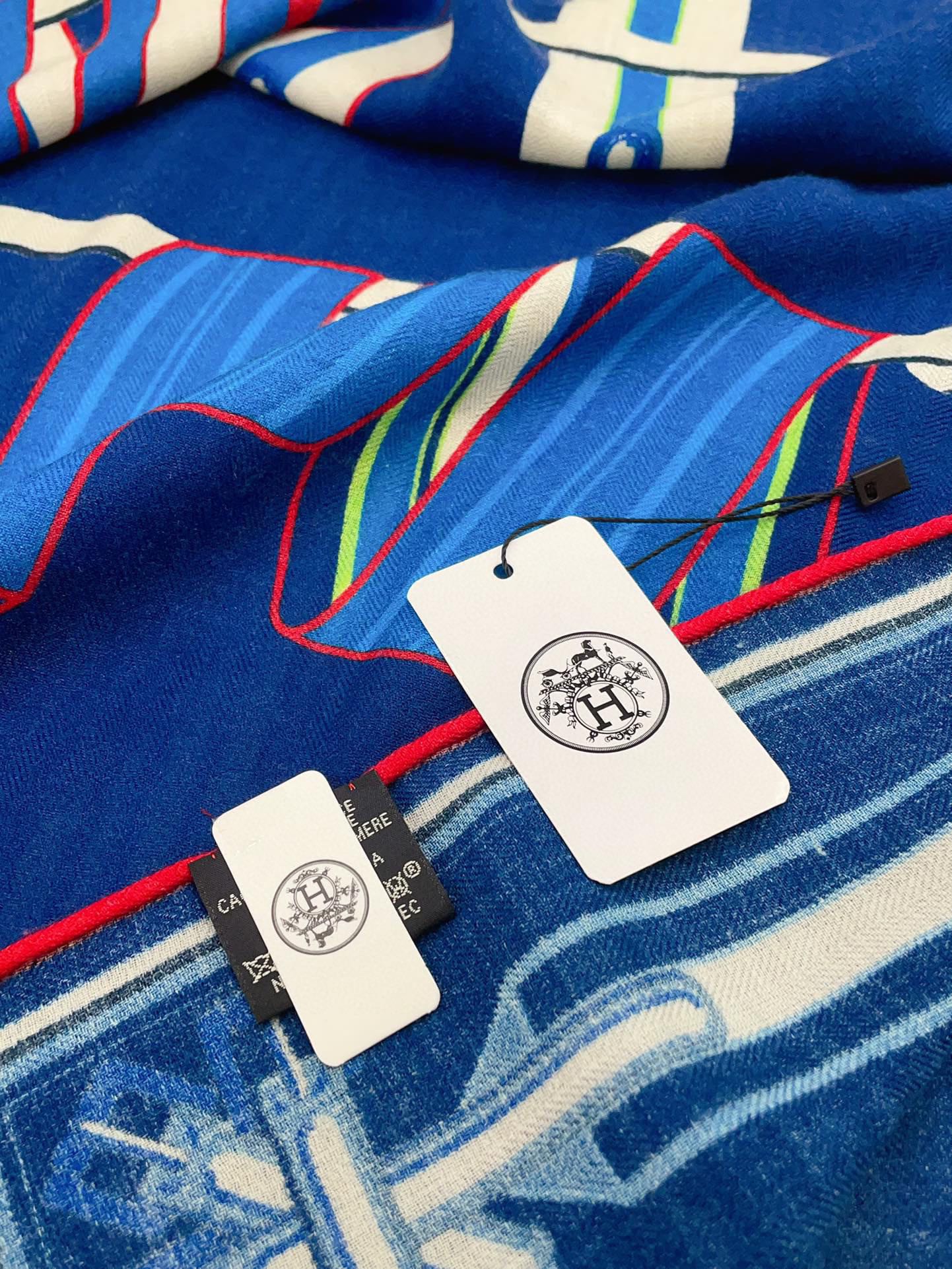 Les Sangles En Finesse Rectangle Scarf 180 CM In Dark Blue Colorful Cashmere And Silk  373657