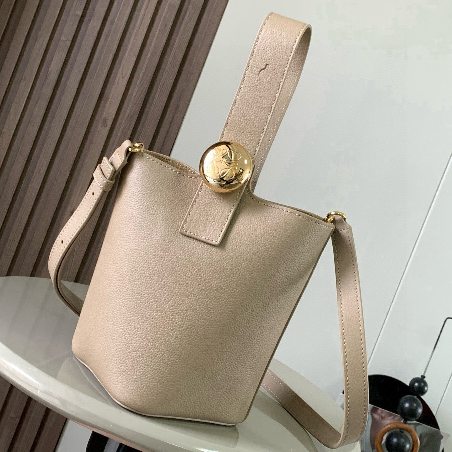 Loewe Mini Pebble Bucket Bag 20cm Beige Grained Calfskin