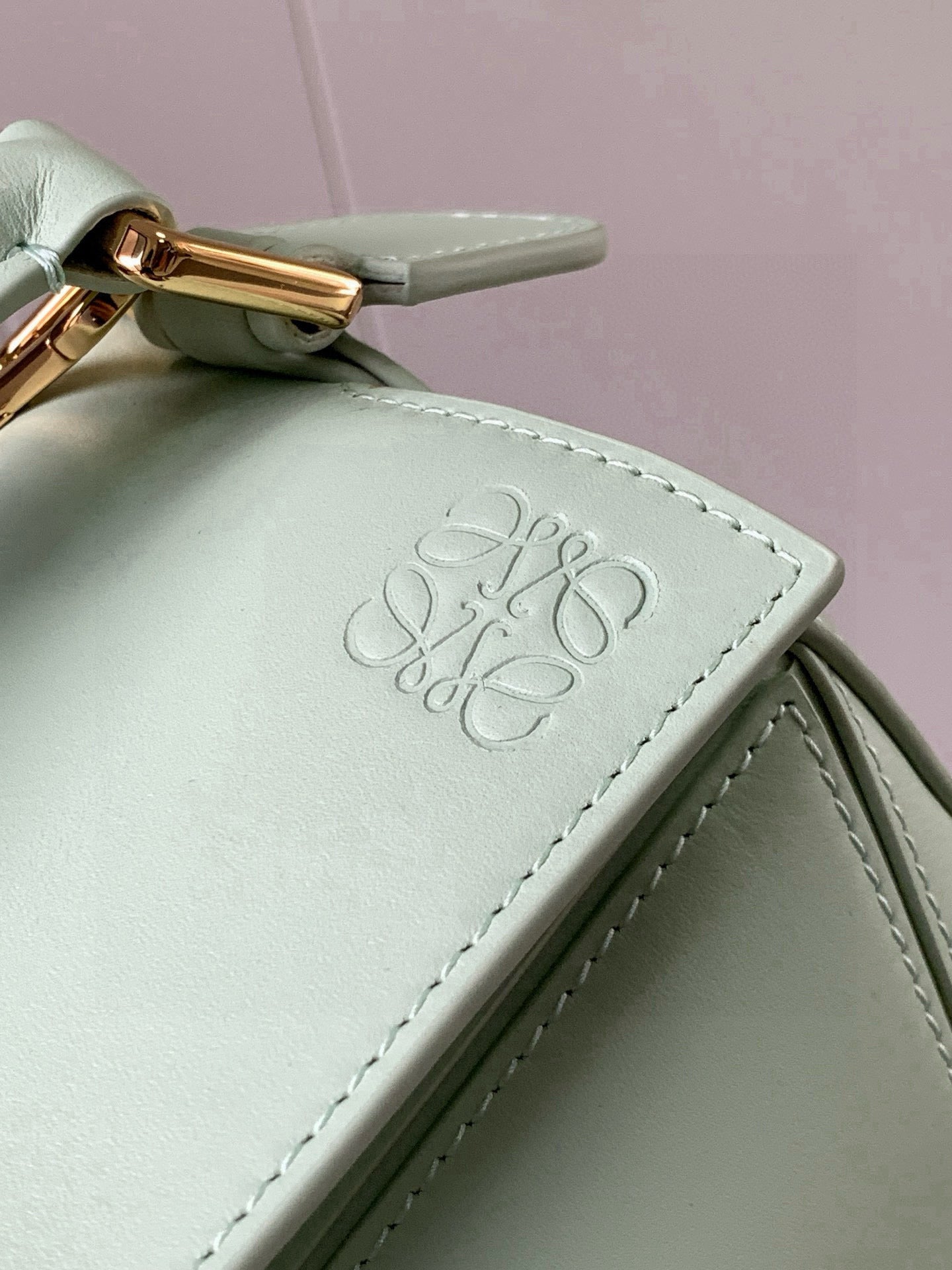 Loewe Puzzle Bag 24cm Light Mint Green Soft Nappa Calfskin