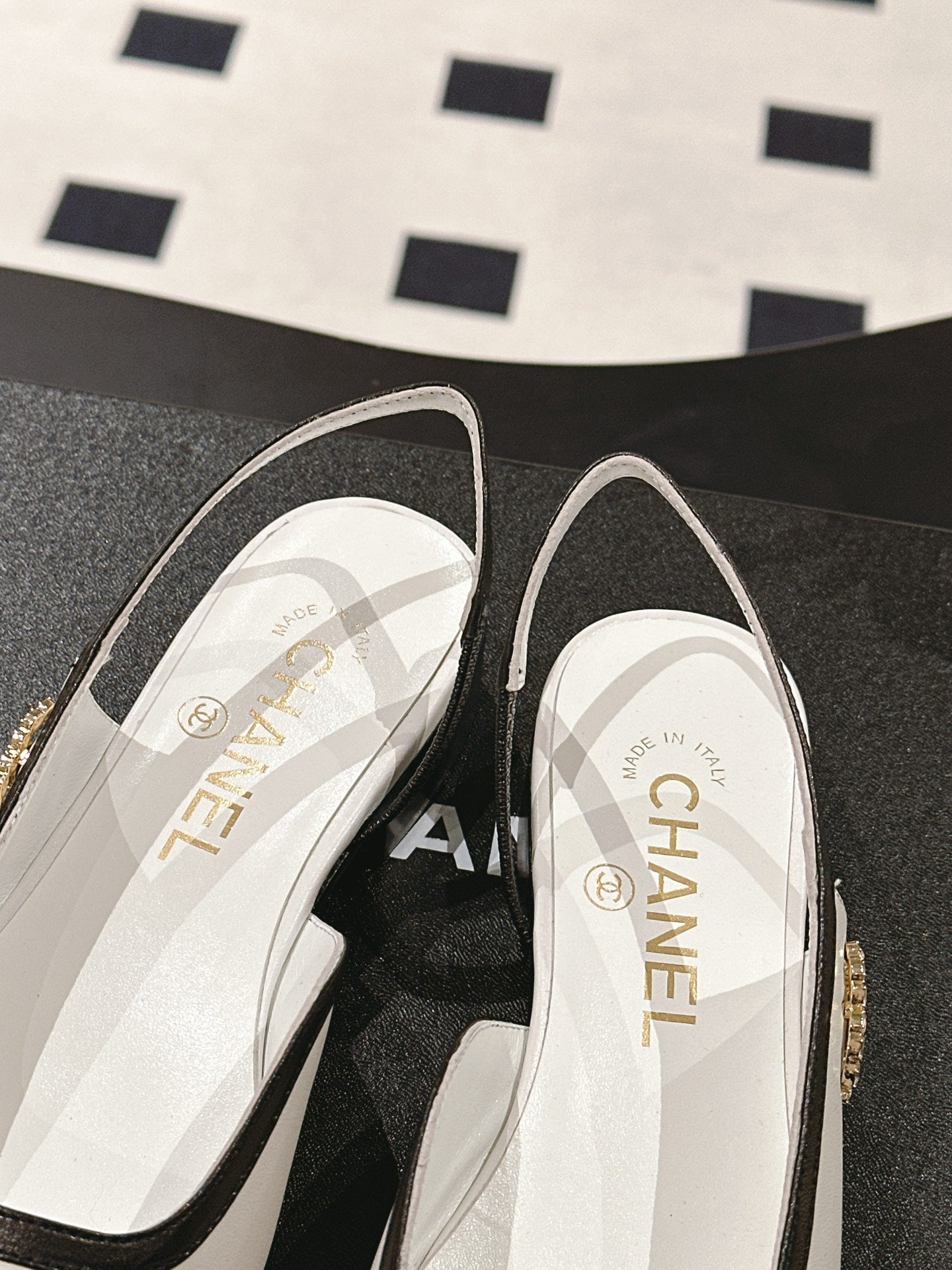 cc 2024k slingback 30mm white black pattern calfskin 237498