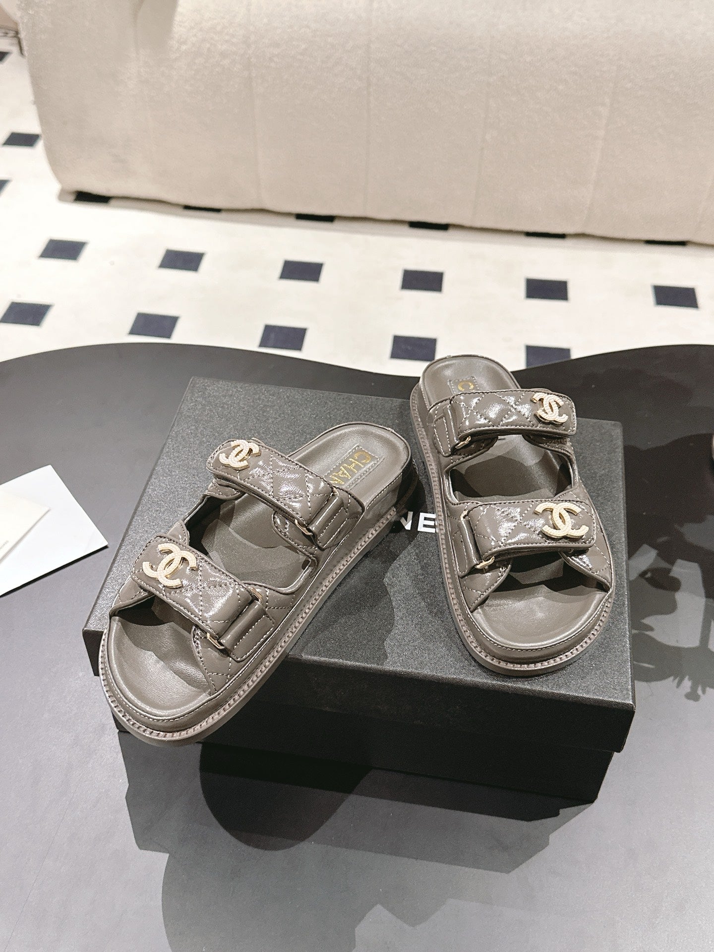 cc 25p logo with pearl mule sandal dark grey leather 237581