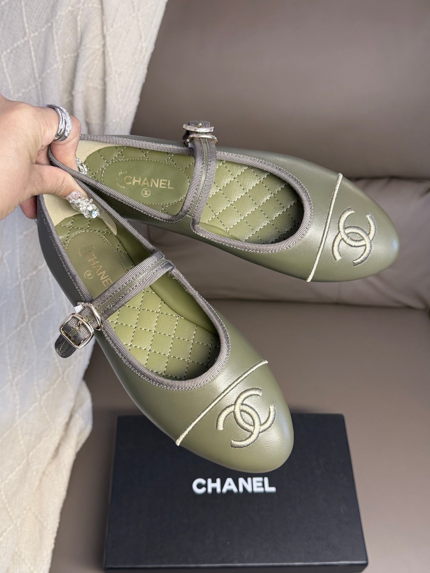 CC 26s Flat Mary Jane Olive Sheepskin 995830