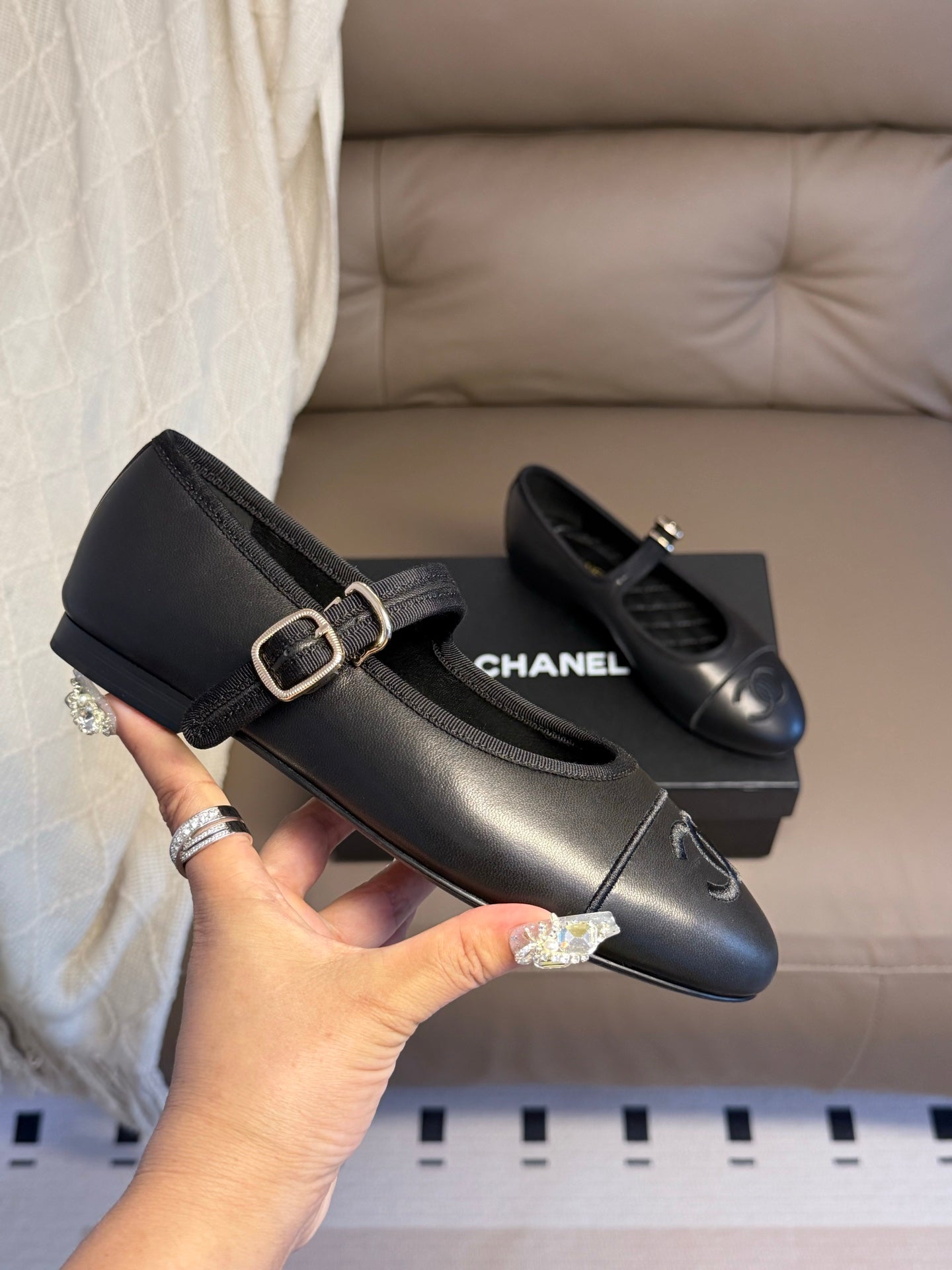 CC 26s Flat Mary Jane Black Sheepskin 995831