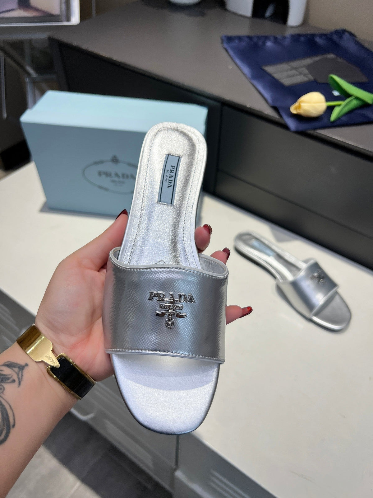 Prada 26s Slide Sandals Silver Saffiano 140508