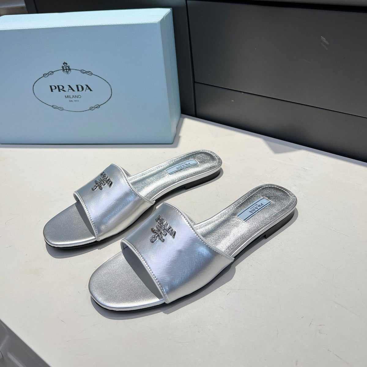 Prada 26s Slide Sandals Silver Saffiano 140508