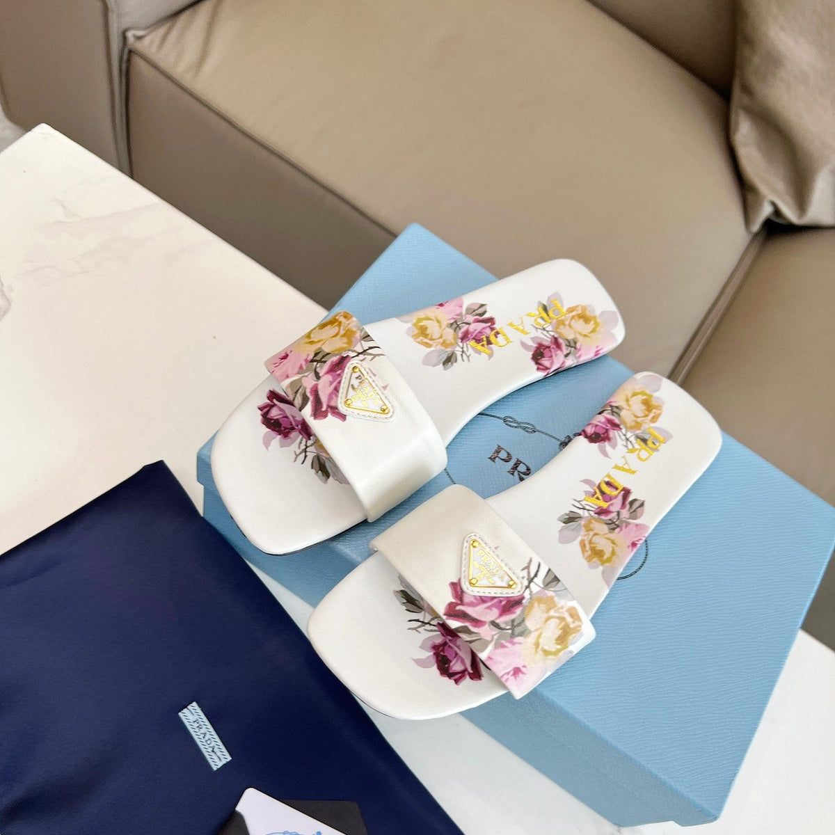 Prada 26s Slide Sandals Floral White Leather 140495